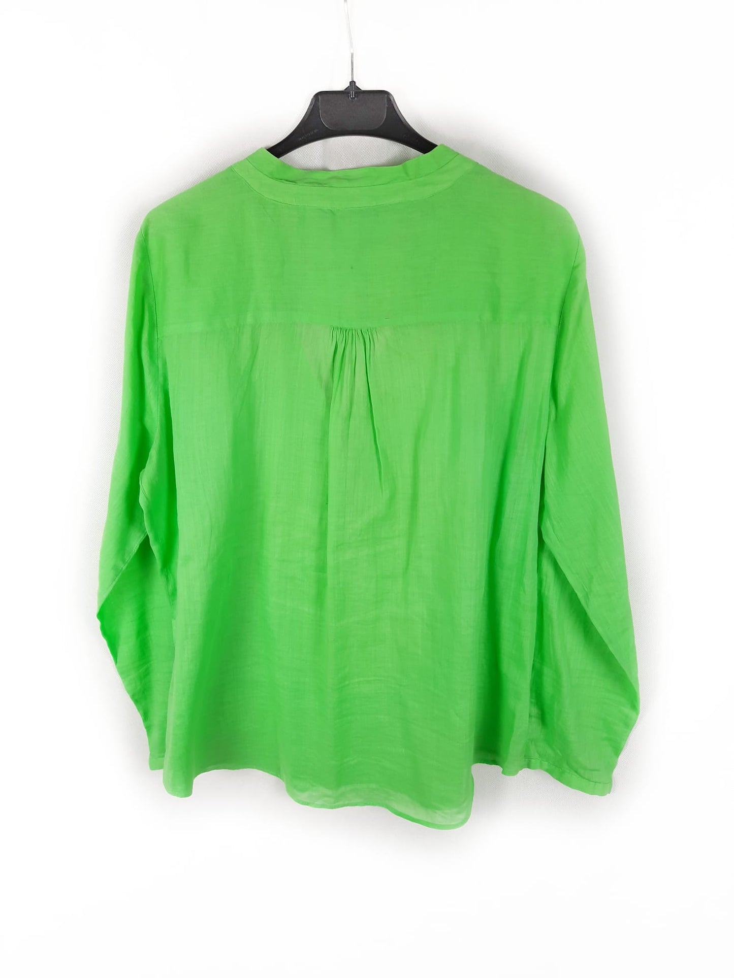 ZARA. Camisa verde T.l