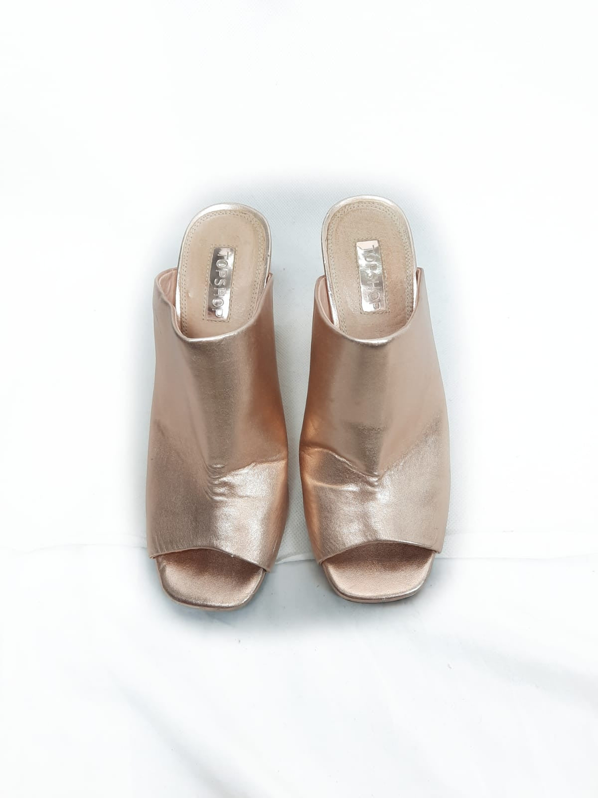 TOPSHOP. Muler rosas brillante T.38