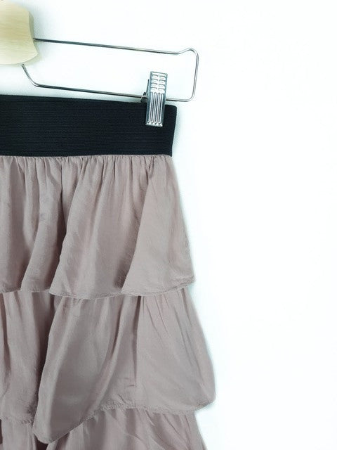 ZARA. Falda rosa volantes T.xs