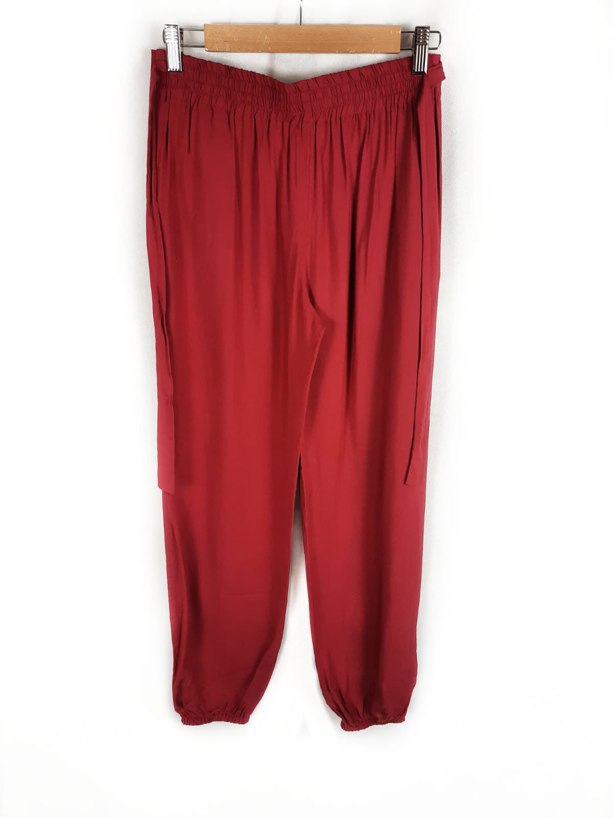 OTHERS. Flowy burgundy Ts trousers