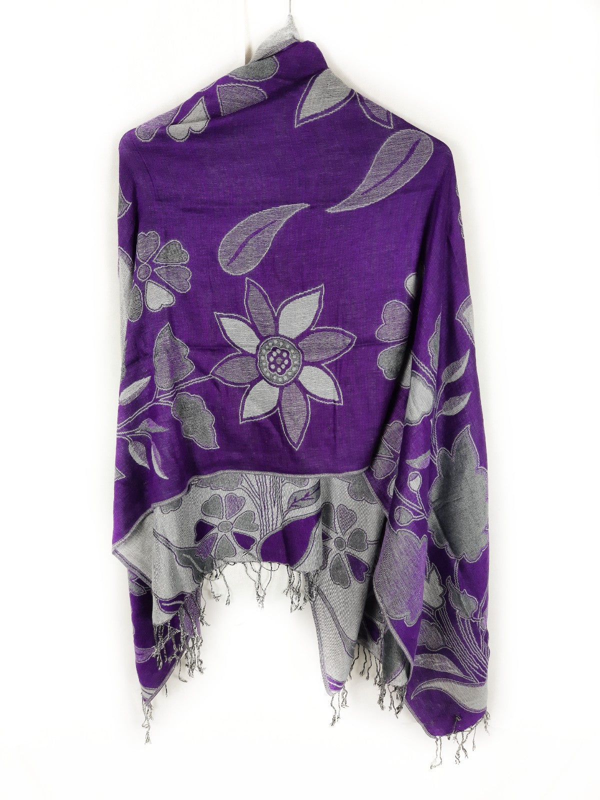 OTHERS. Purple scarf