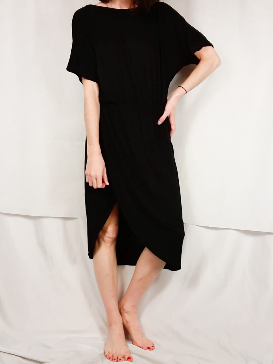 knee length dresses for ladies LOVERS+FRIENDS.Black Ts midi dress – Hibuy market
