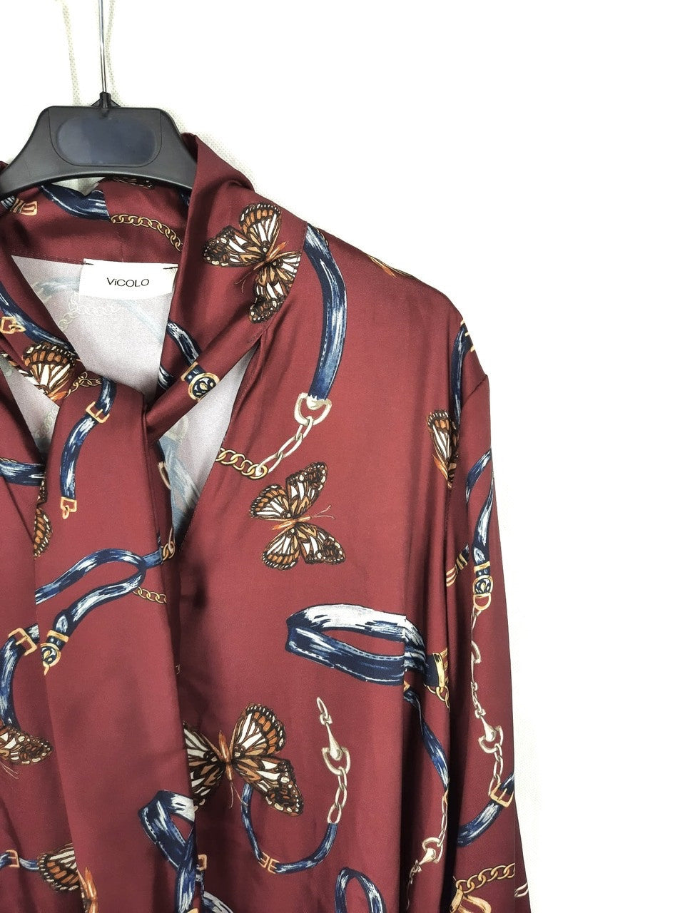 VICOLO. Burgundy chain Ts dress