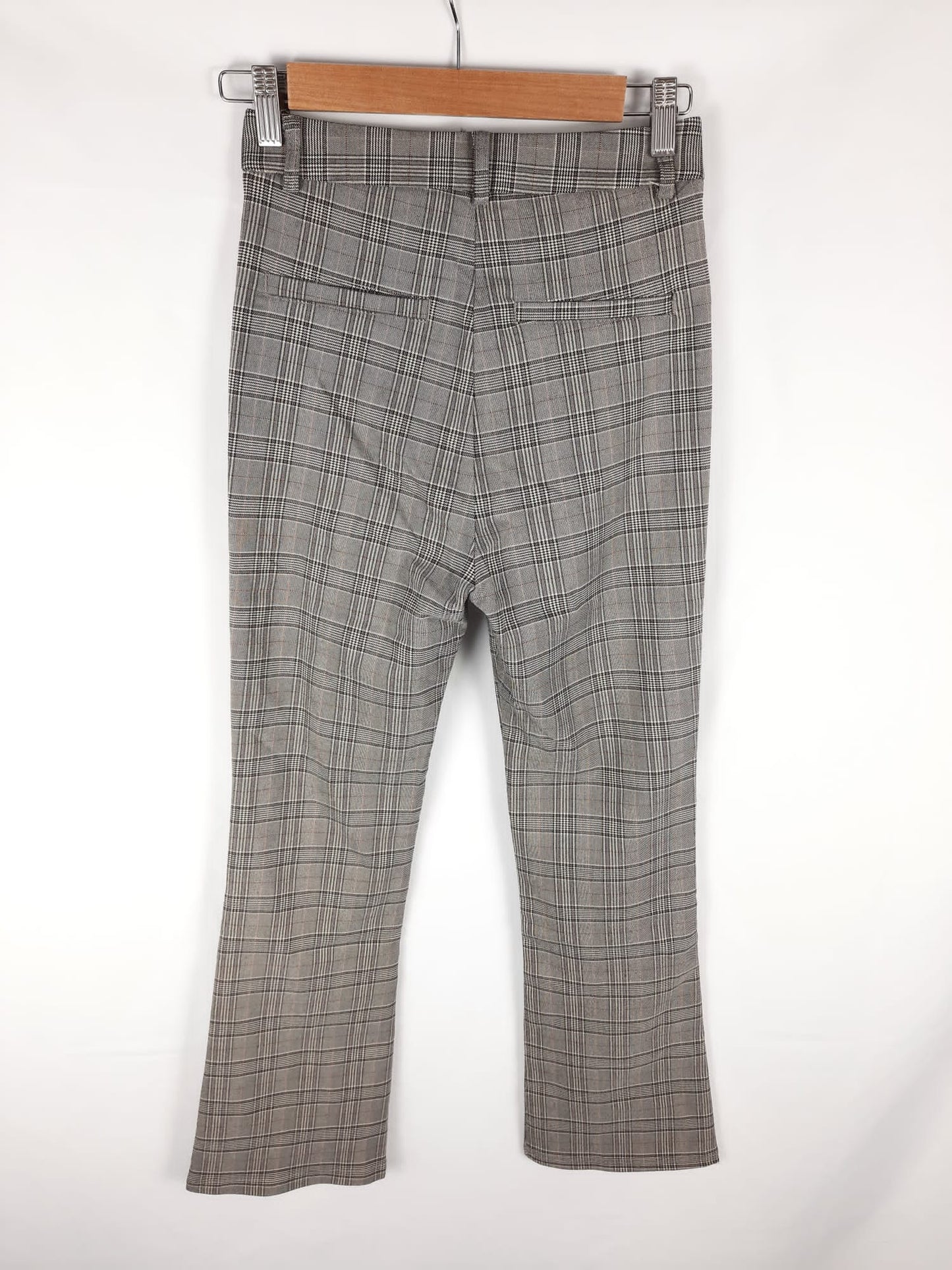 STRADIVARIUS. Checkered grey trousers size 34