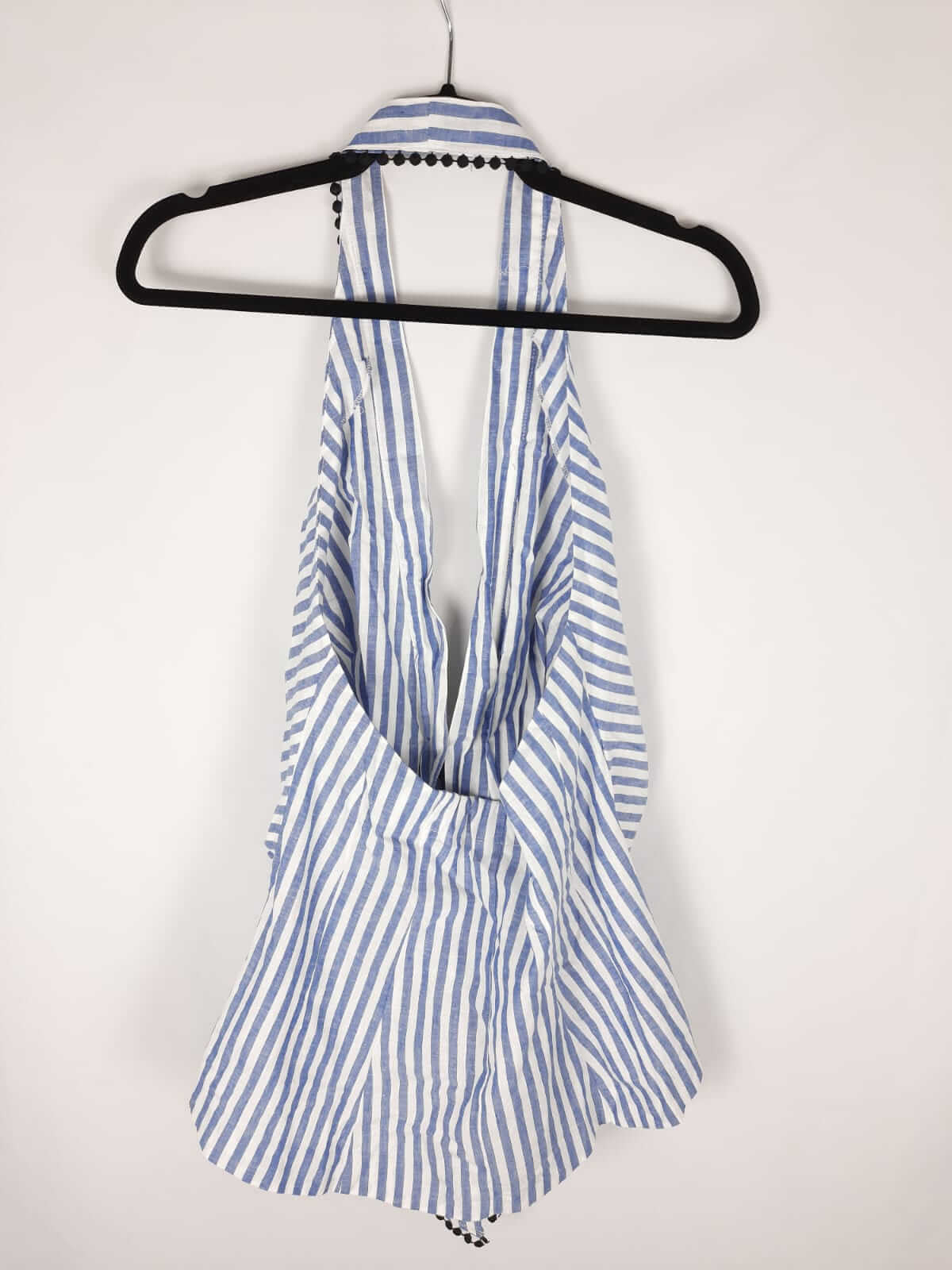 ZARA. Asymmetrical blue and white striped shirt Tl