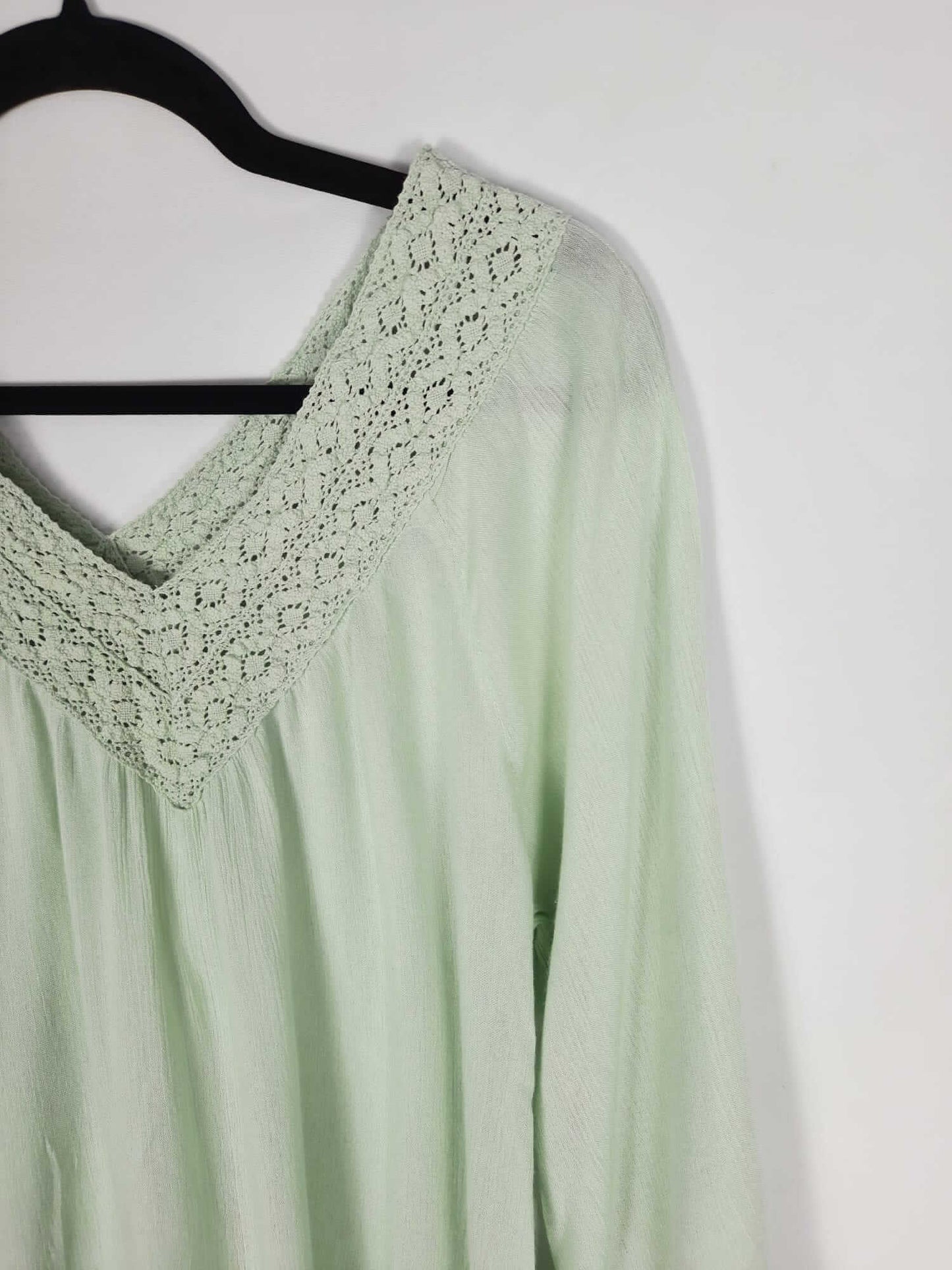 NICOLI. Blusa verde agua T. 16 años