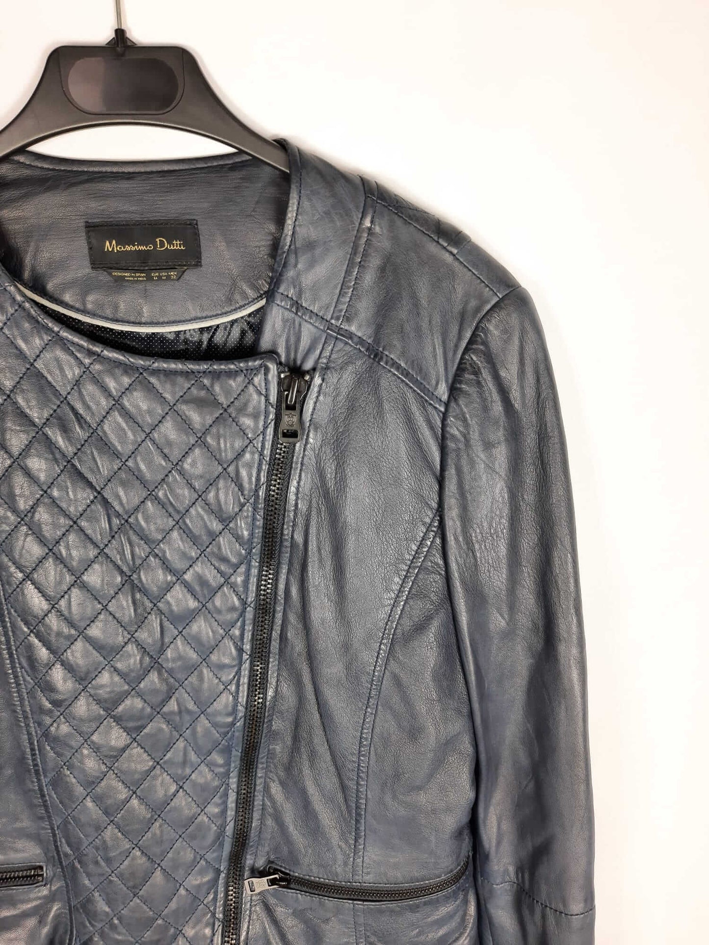 MASSIMO DUTTI. Blue leather jacket TM