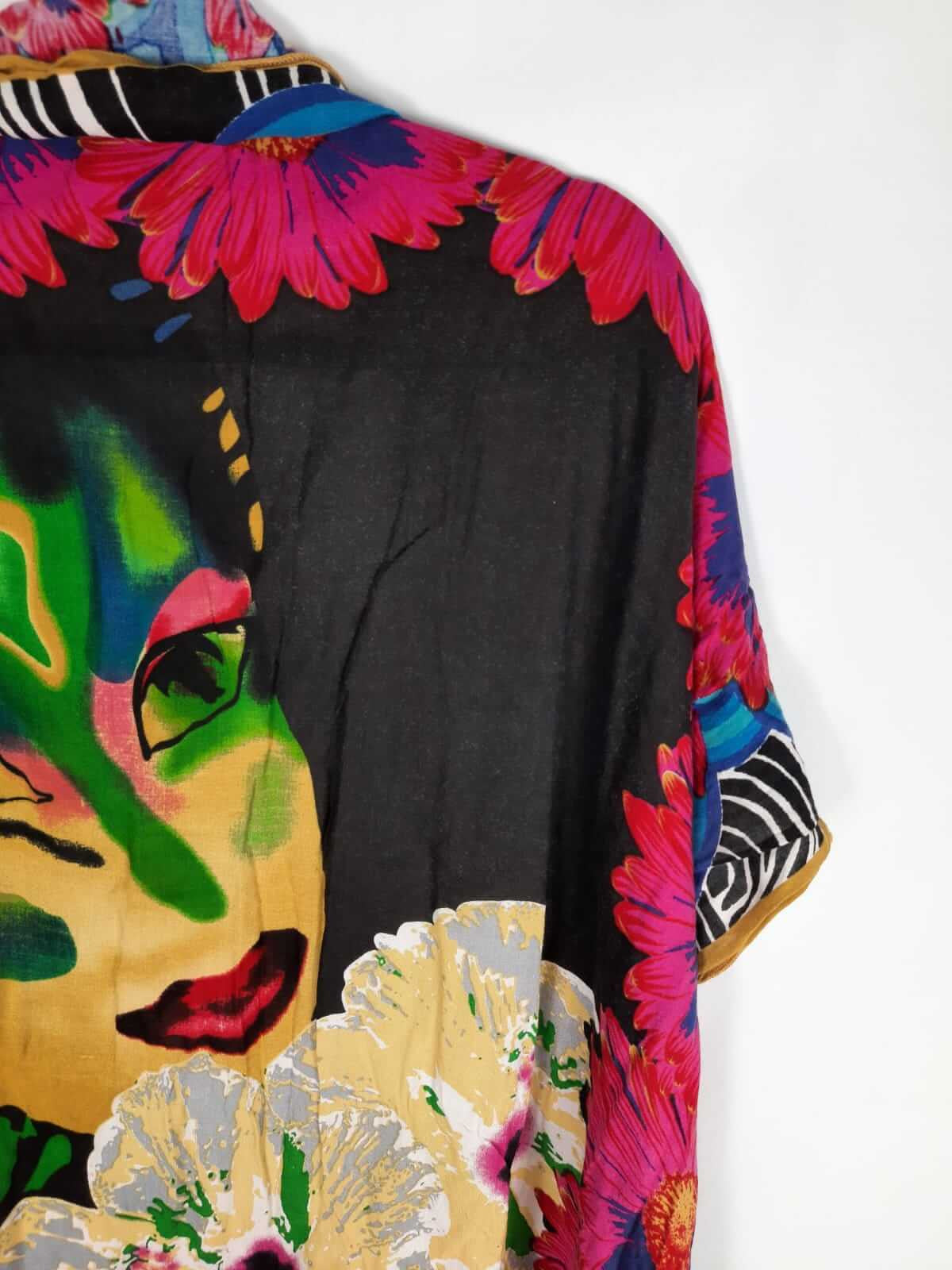 DESIGUAL. Fular estampado