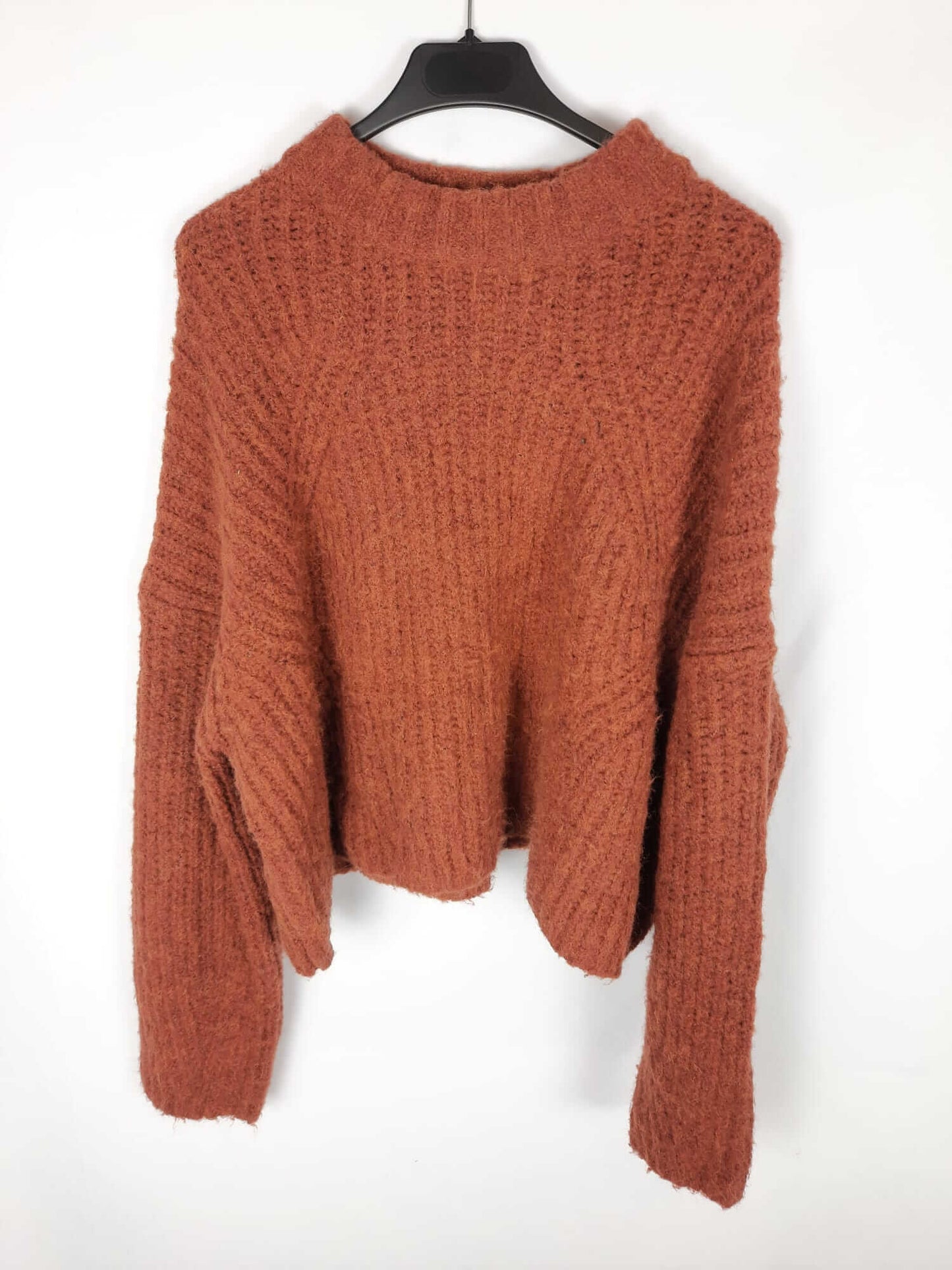 BERSHKA. Thick tile sweater TL