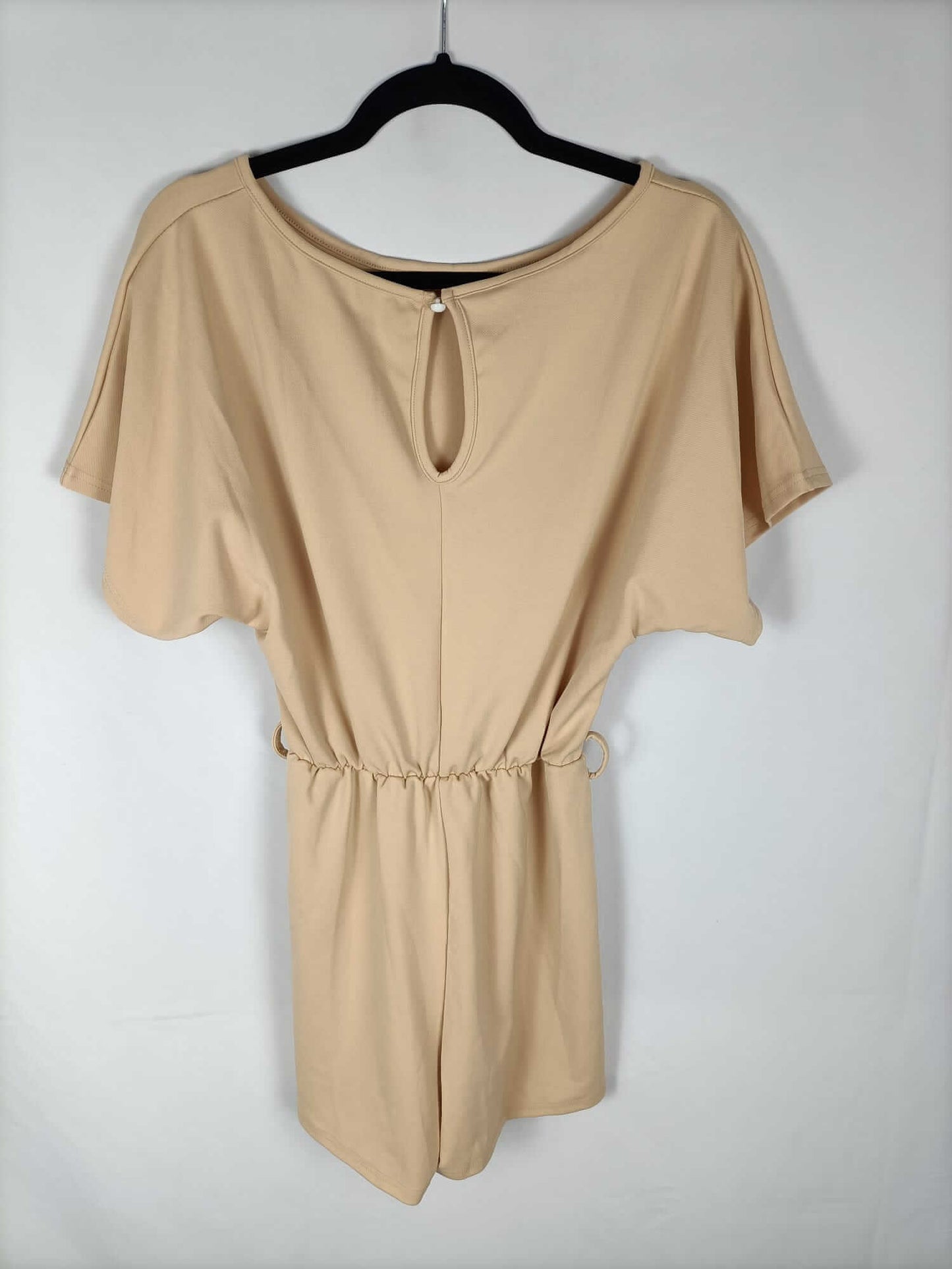 OTRAS. Mono corto beige T.s