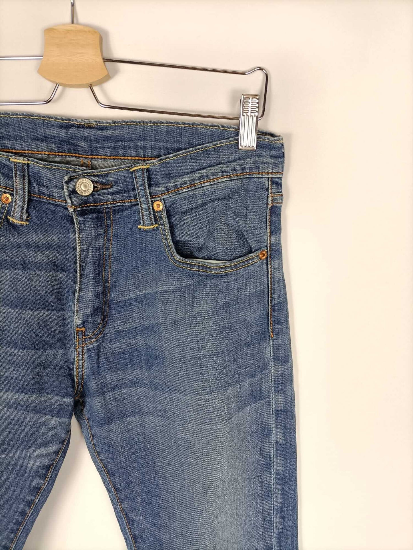 LEVI'S. Jeans vaqueros T. 40