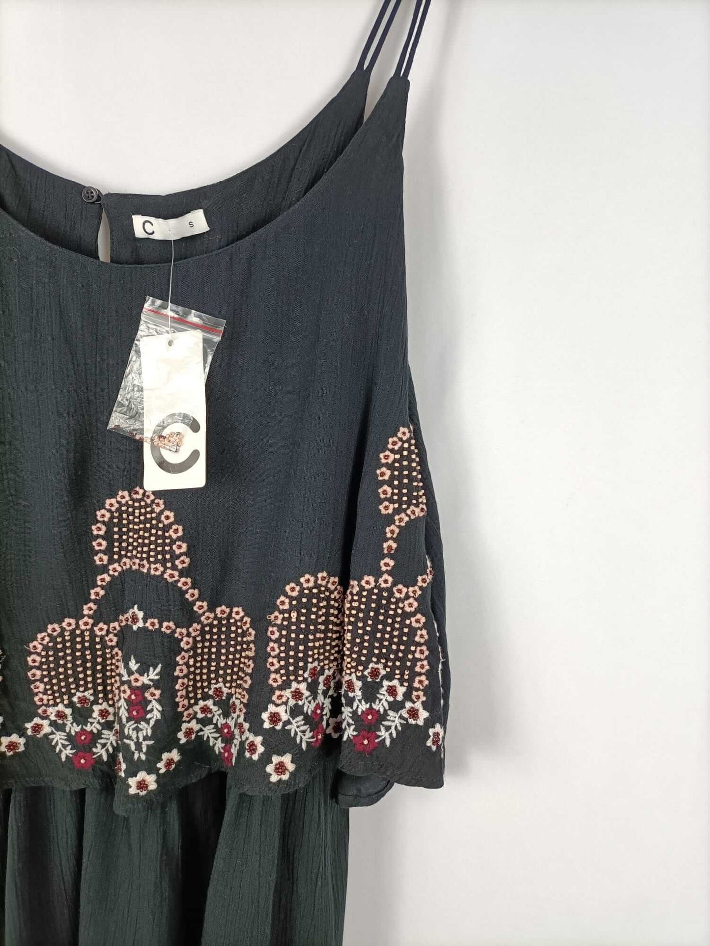 C.mono negro bordado abalorios T.s