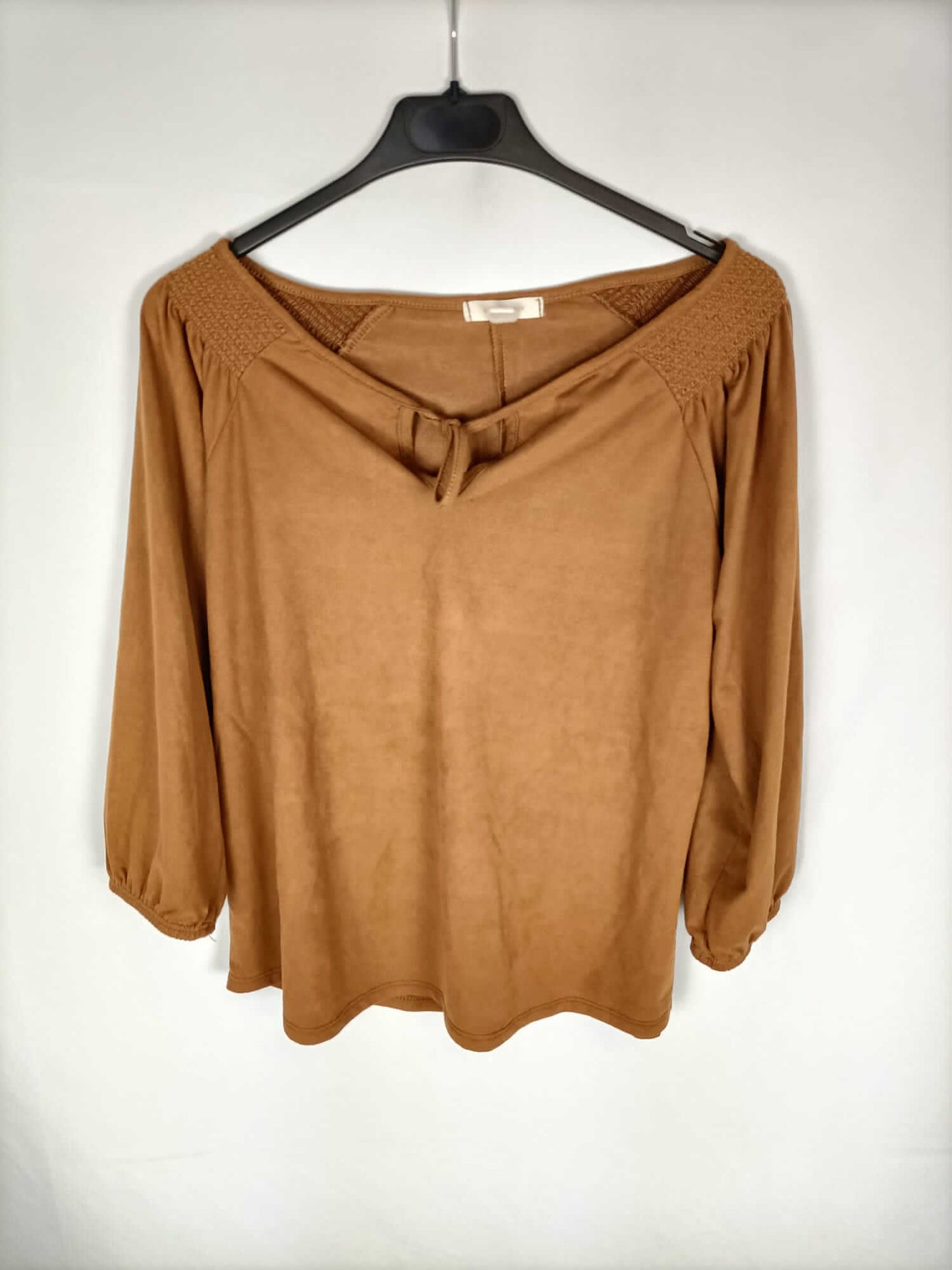 SPRINGFIELD. 3/4 sleeve suede top Ts