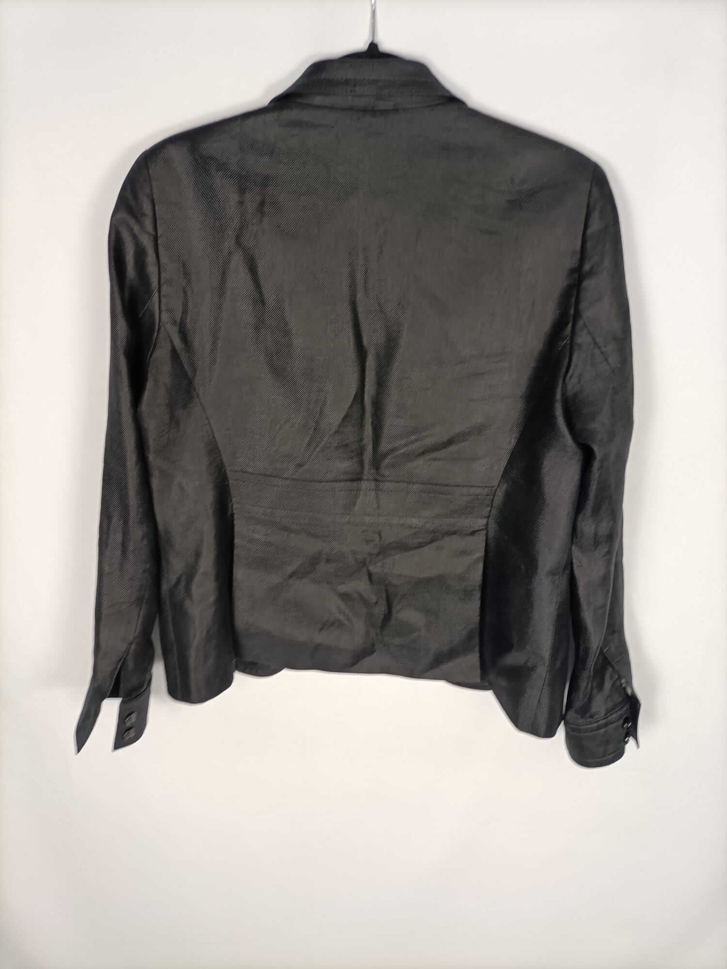 MASSIMO DUTTI. Chaqueta negra botones T.34