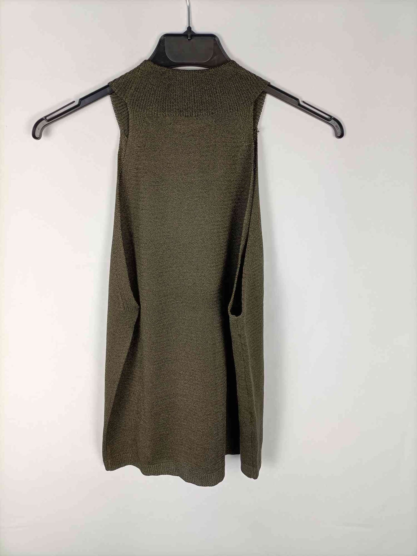 MANGO. Top verde punto T.m