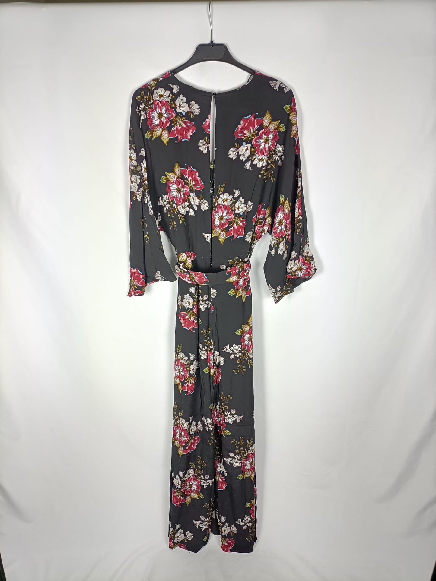 ZARA.Mono negro flores T.s