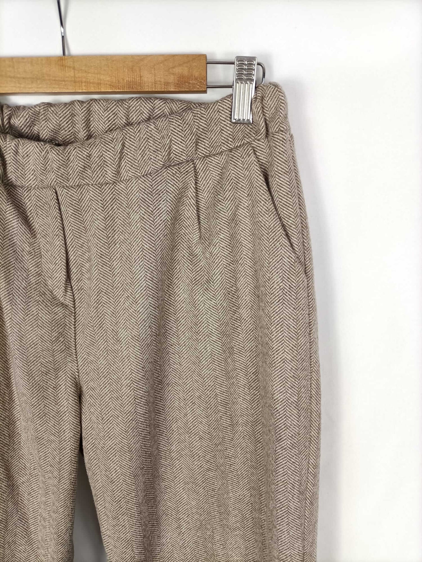 OTRAS. Pantalón beige espiga T.s/m