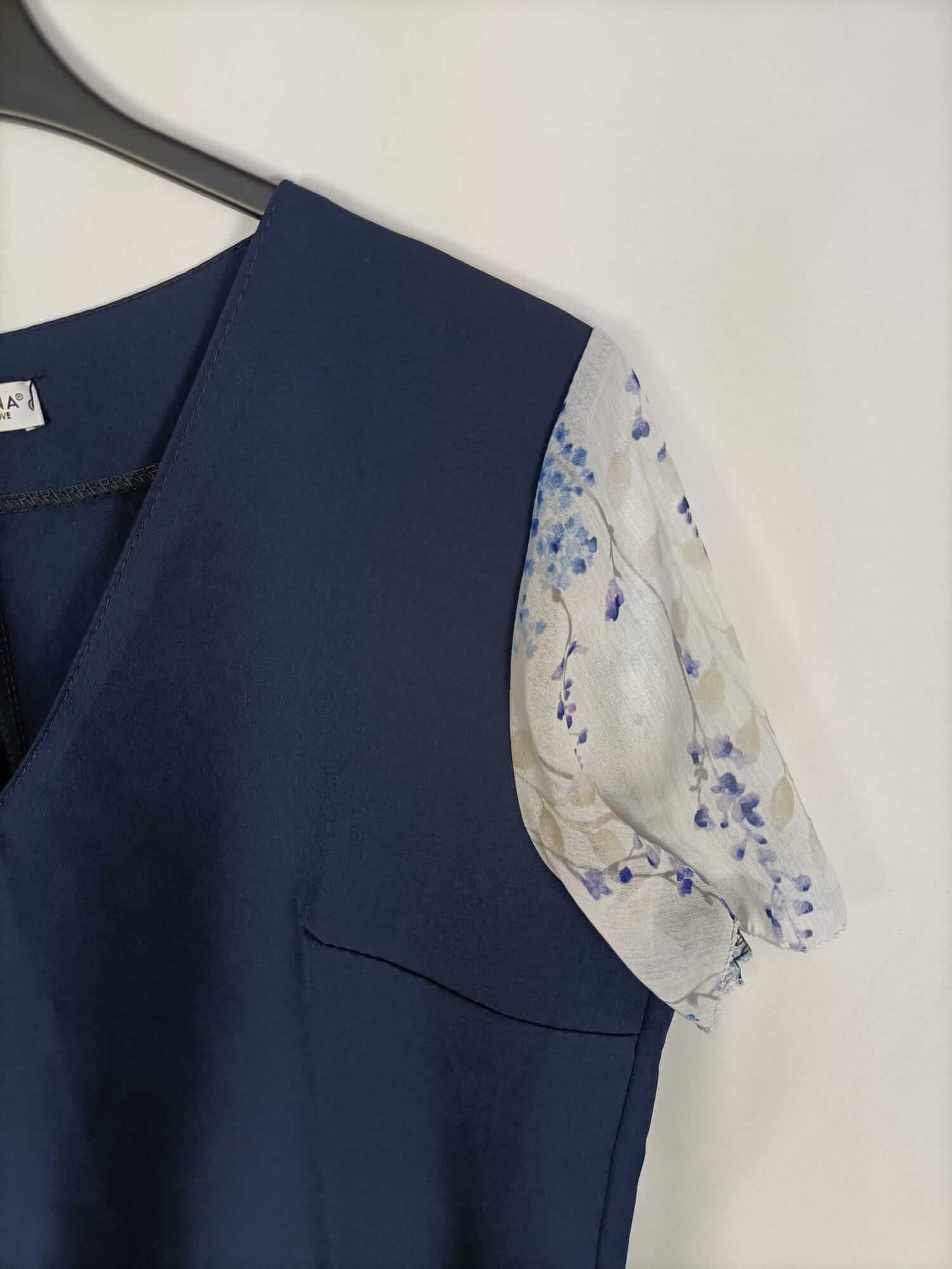 VALENTINA.Top azul mangas blusa.L