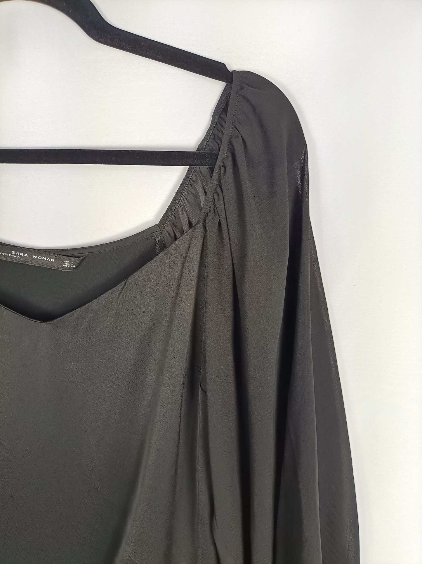 ZARA.Top doble textura negro T.s