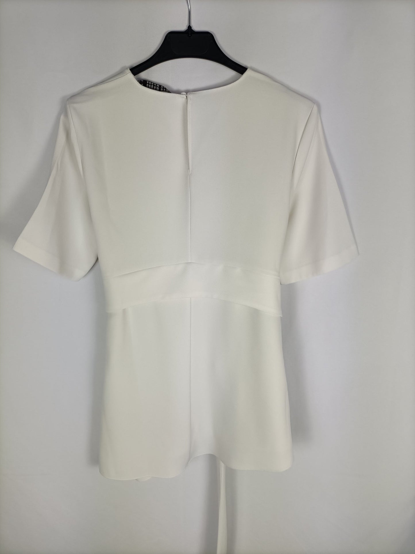 ZARA.Blusa blanca lazada T.s