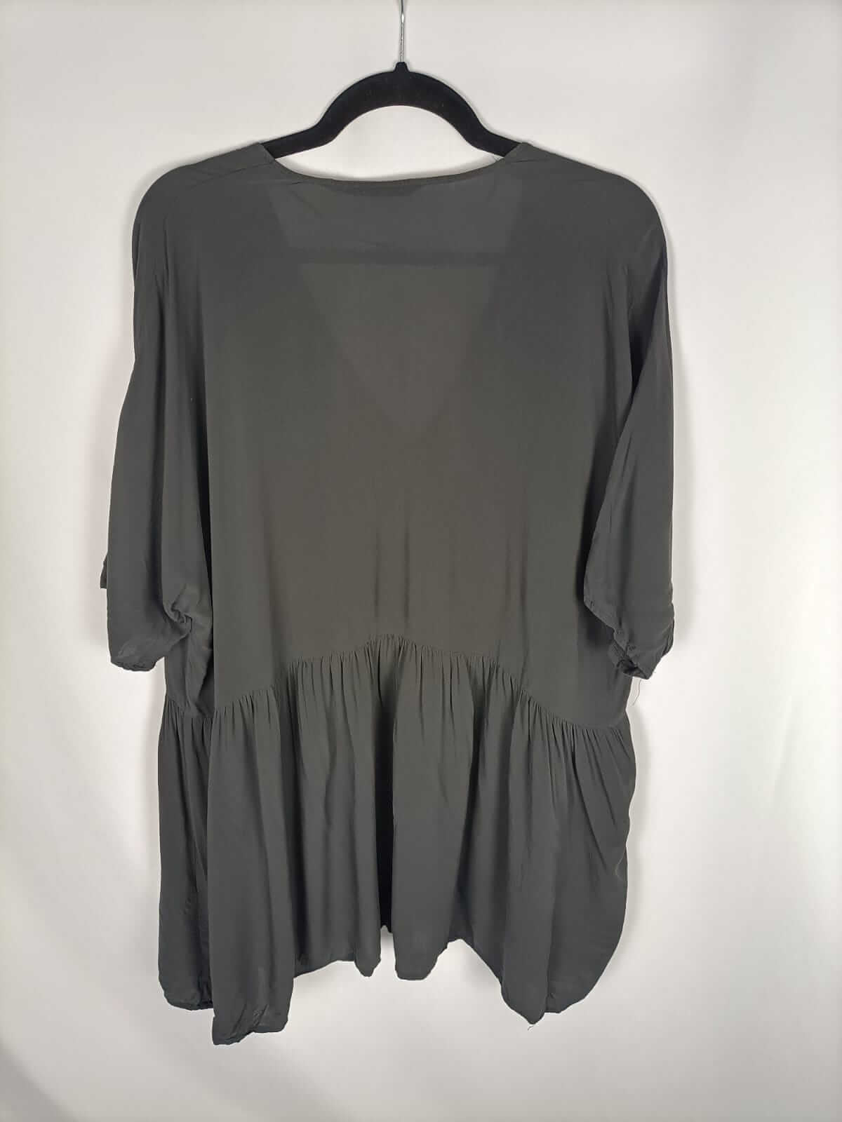 ZARA.Vestido gris abotonado T.s