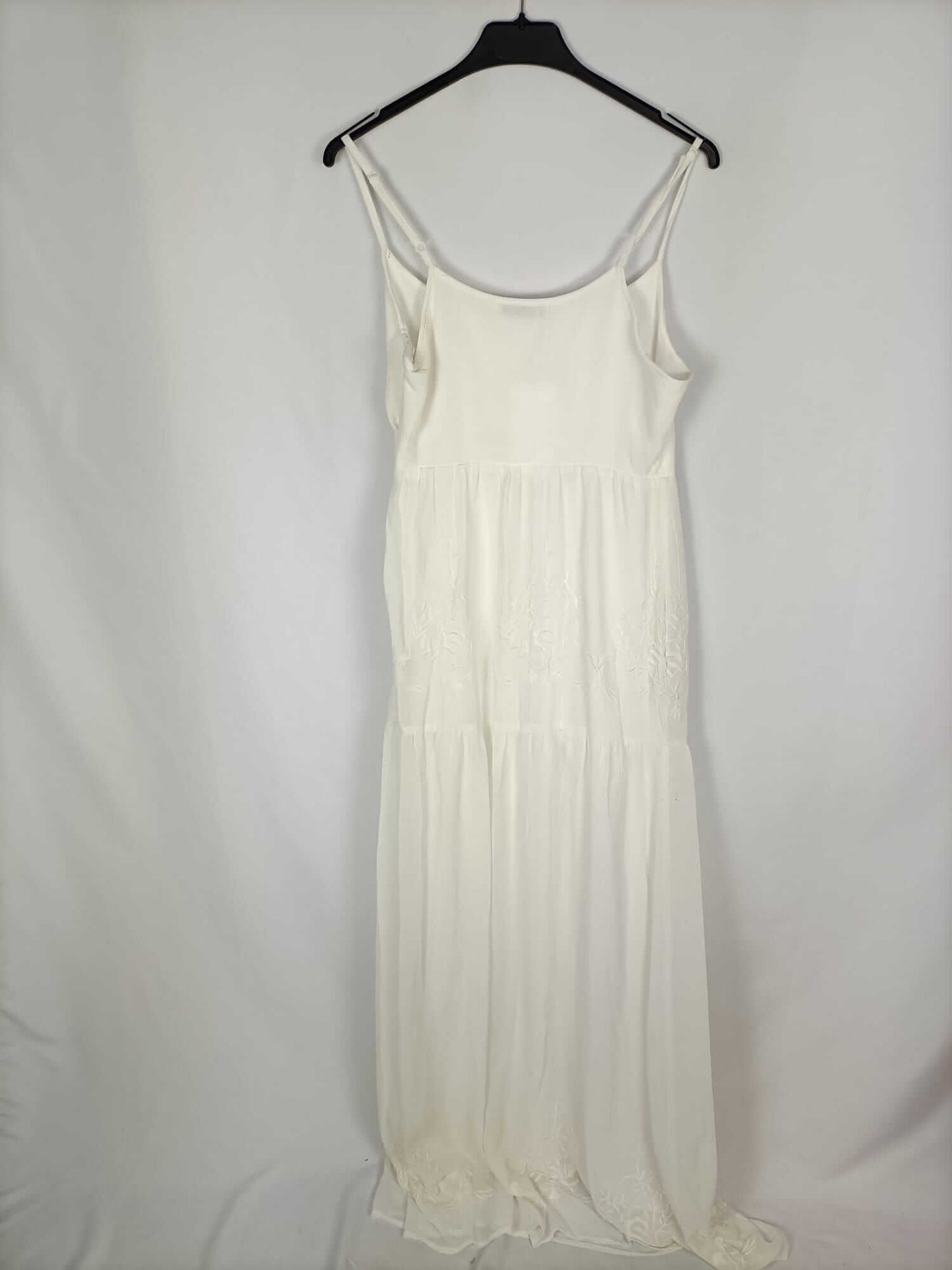 BERSHKA.Vestido largo blanco bordado T.s
