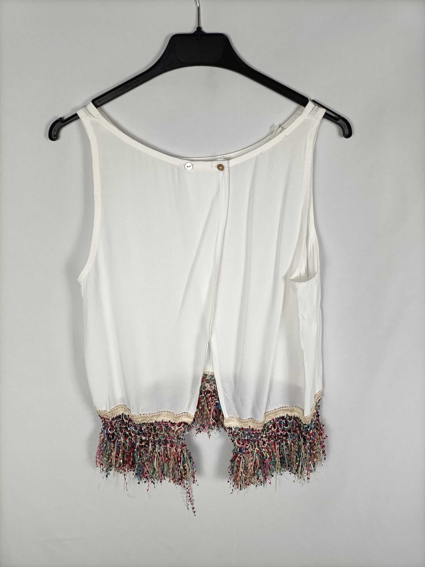 OTRAS.Blusa blanca flecos T.s/m
