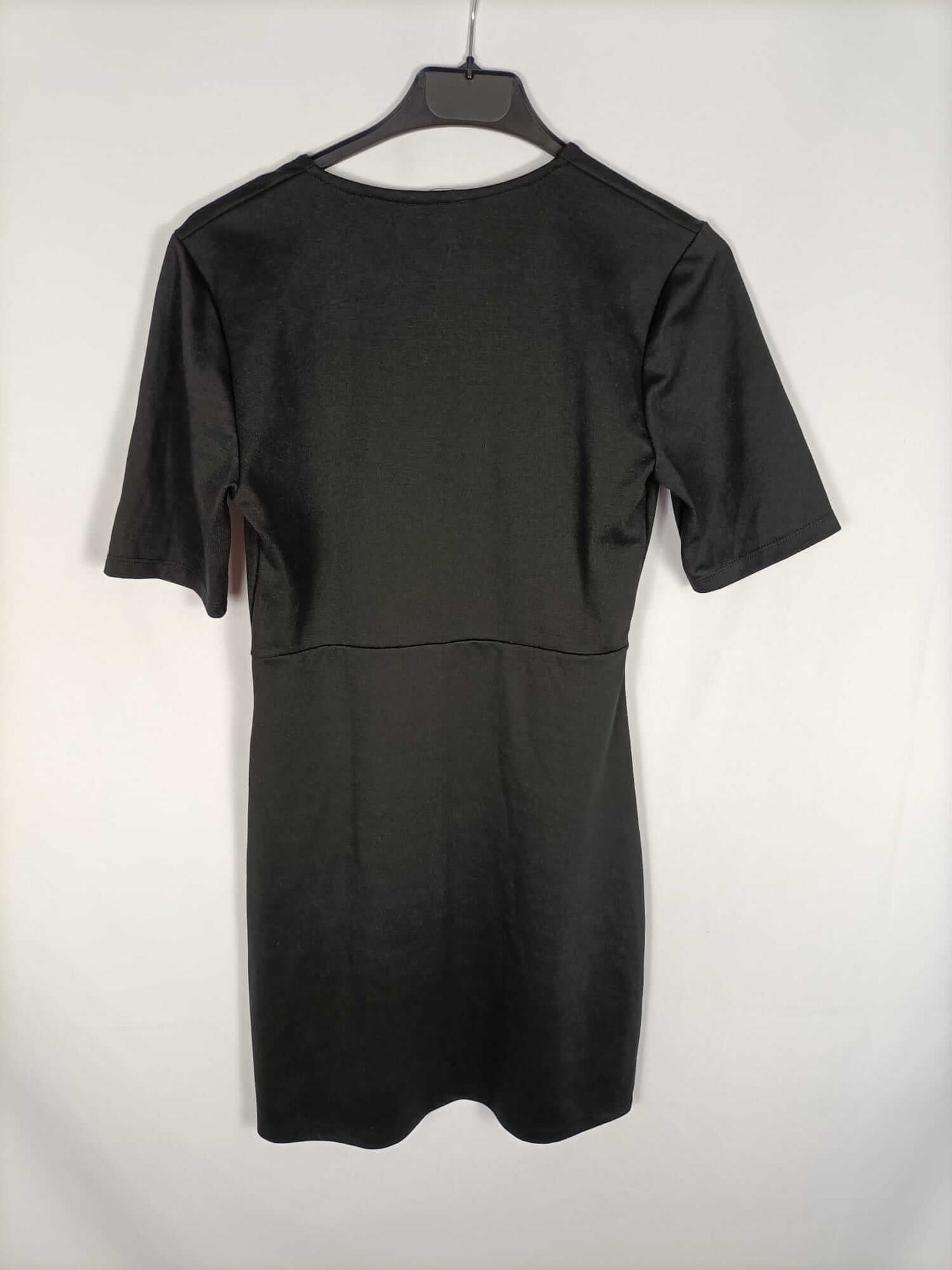 ZARA. Vestido negro elástico T.m