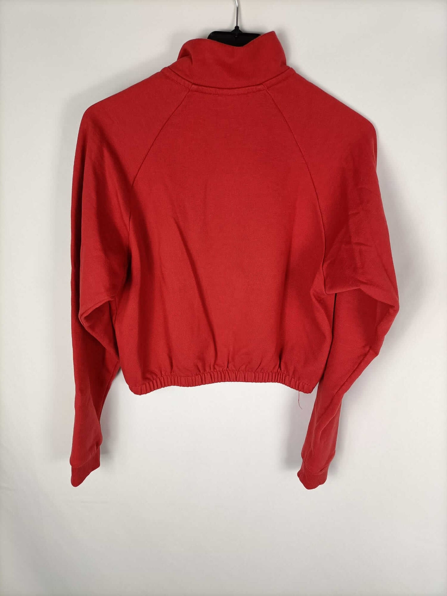 KAOTIKO. Sudadera roja corta T.s