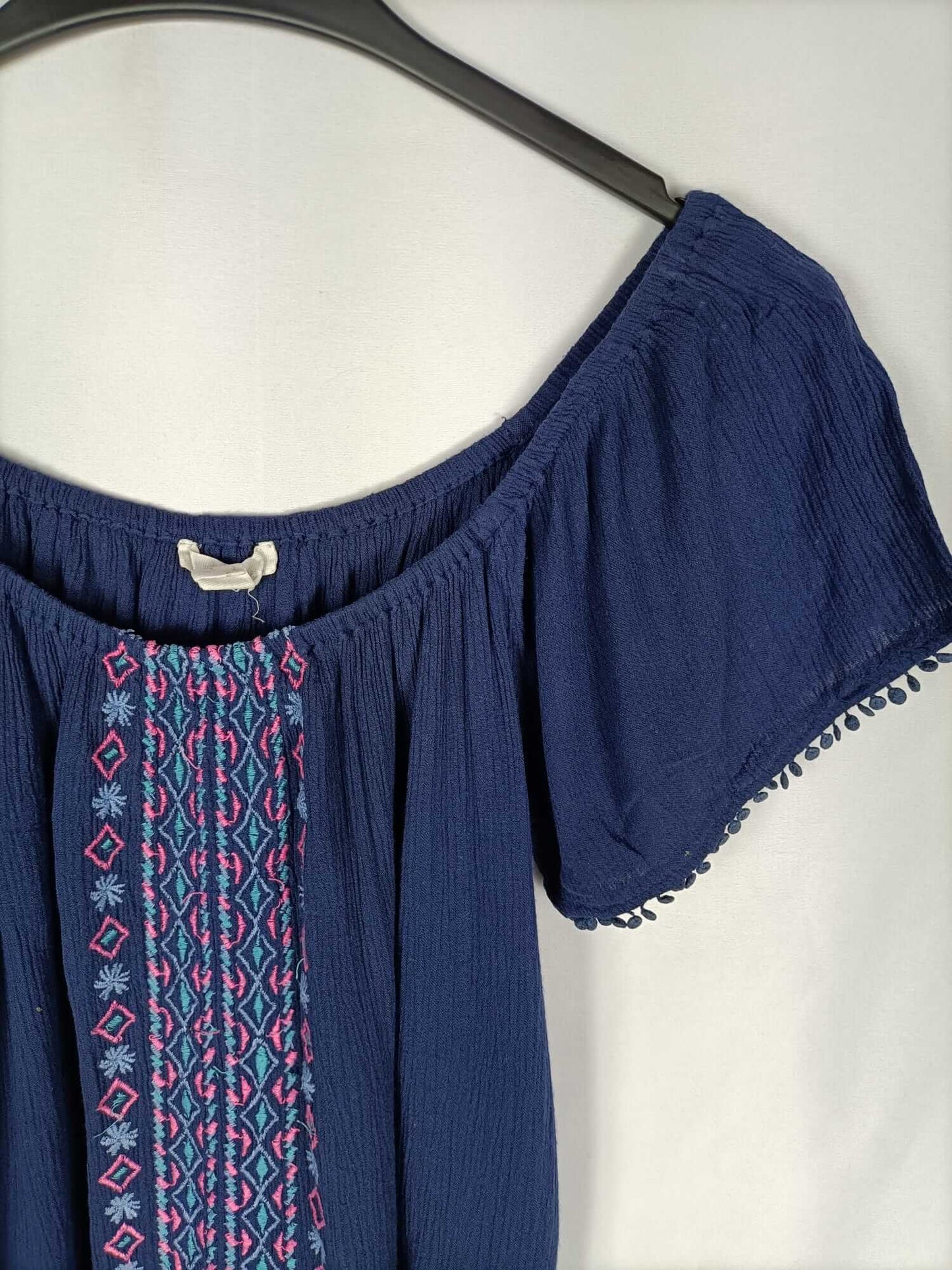 SPRINGFIELD. Blue top with ethnic detail S.36