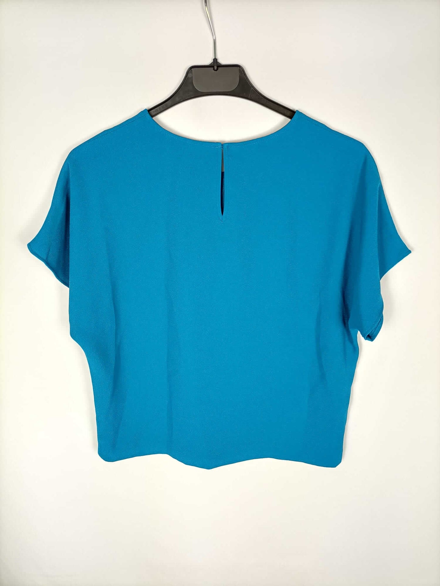 MANGO.Blusa azul klein fluida T.xs