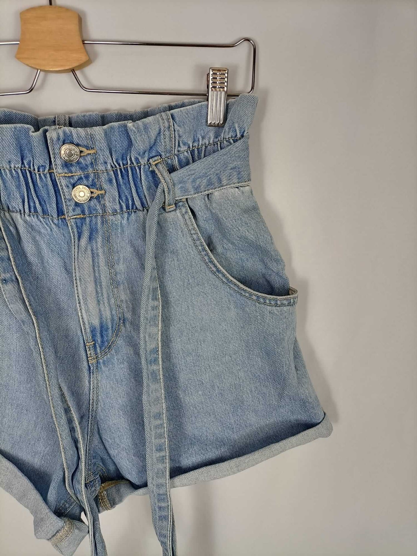 ZARA. Slouchy denim shorts T.38