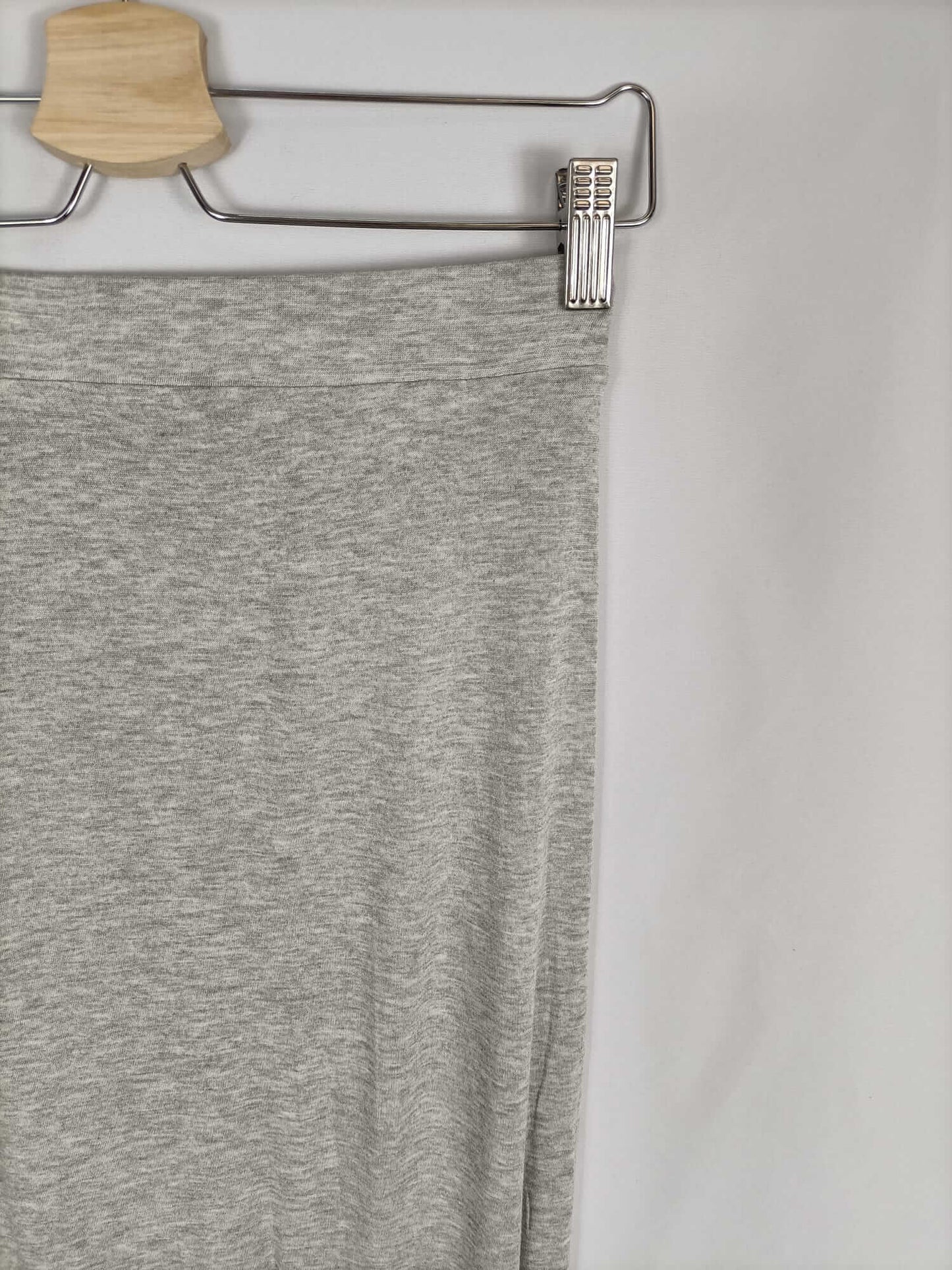 ZARA. Falda gris larga T.m