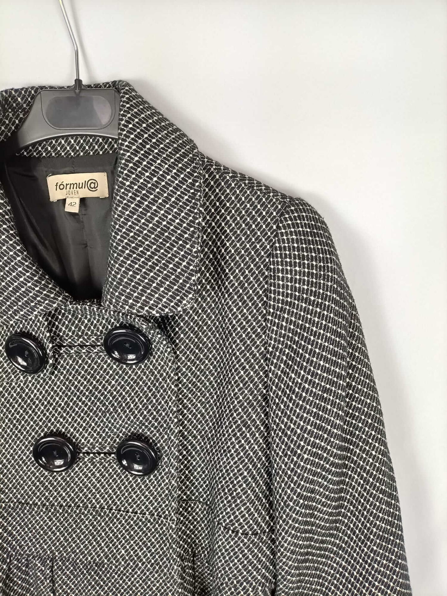 YOUNG FORMULA. Heathered coat size 42