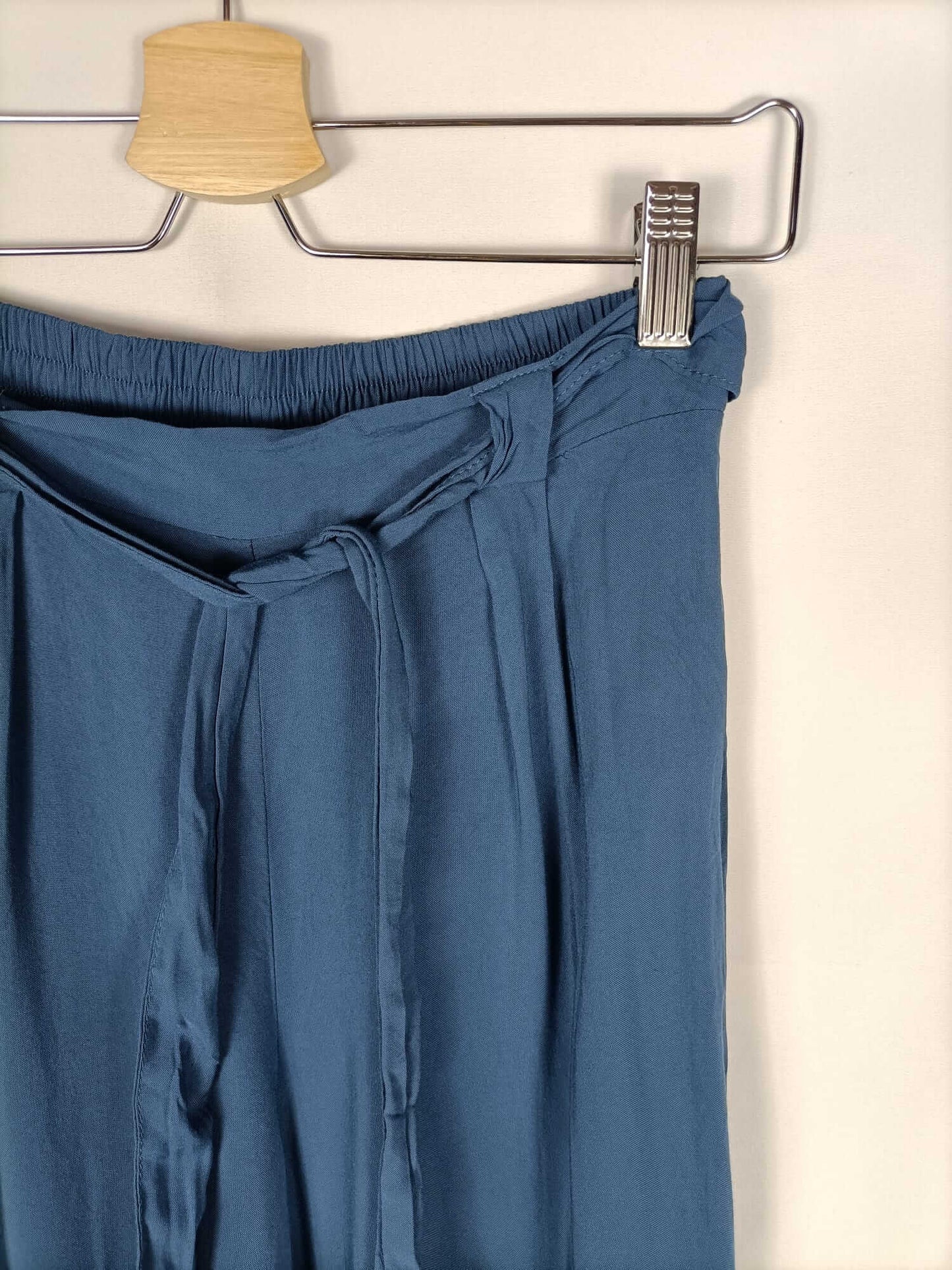 PRIMARK. Pantalón fluido azul T.38