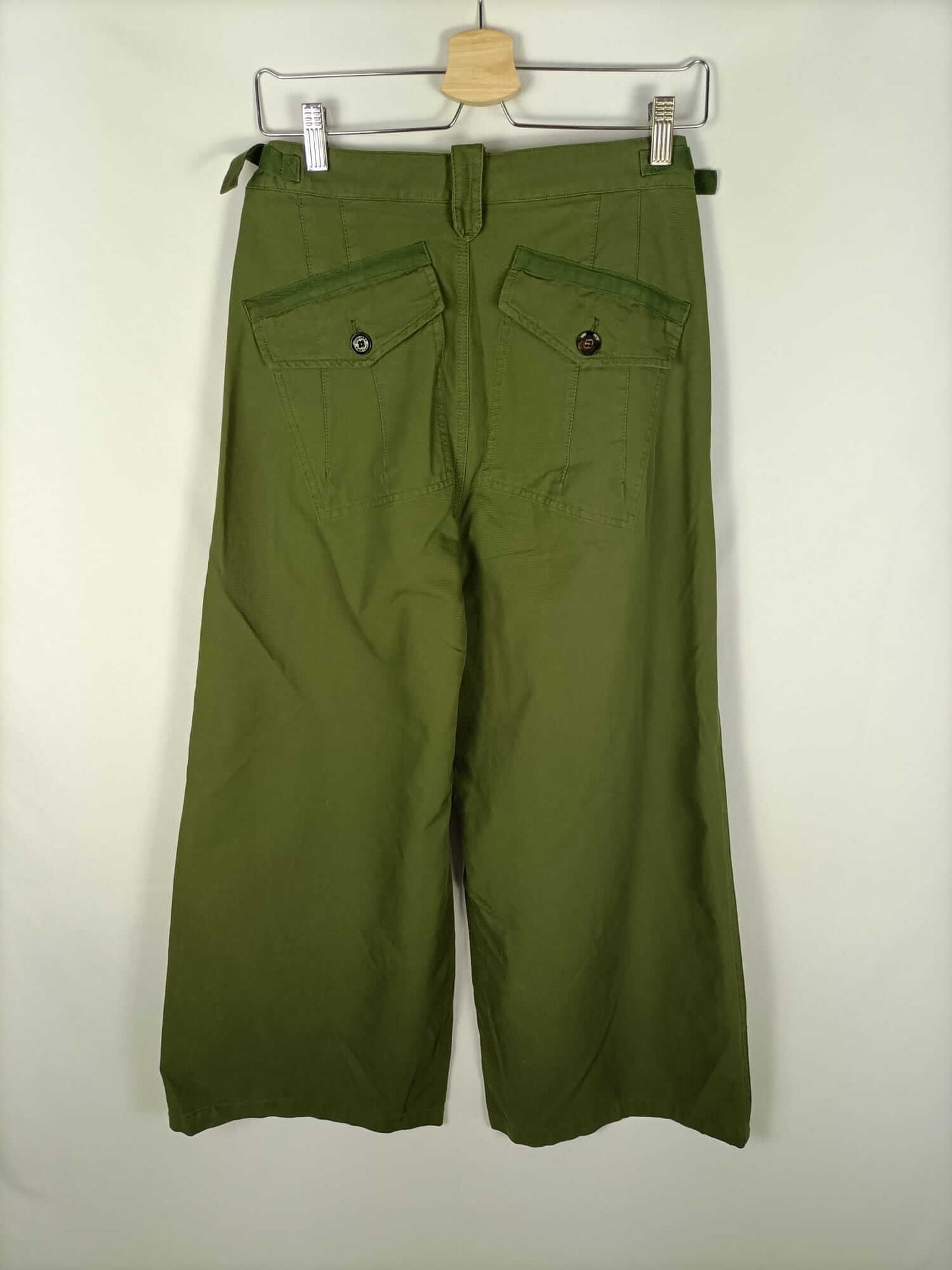 ZARA. Pantalón ancho verde T.s