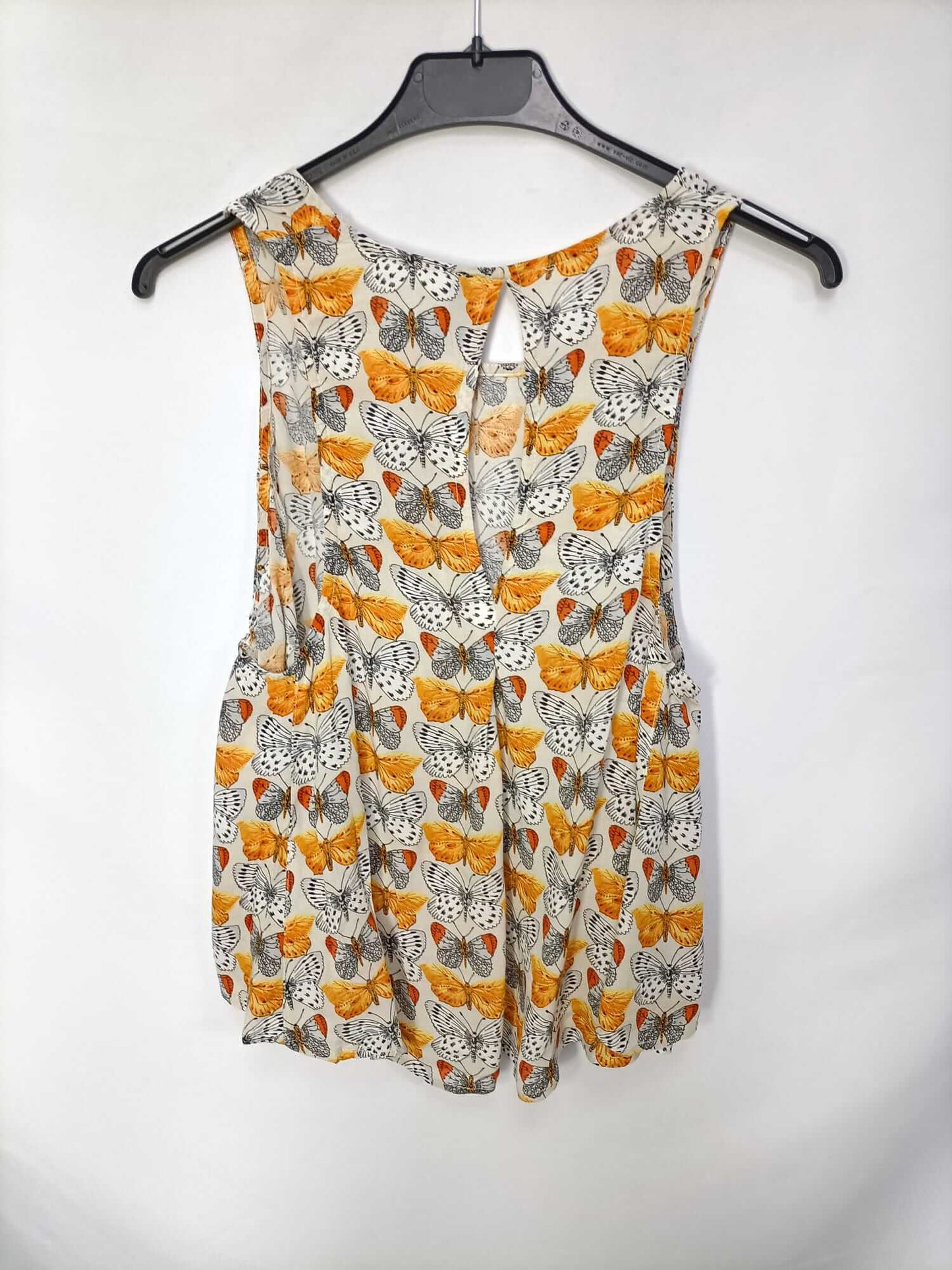 STRADIVARIUS. Top mariposas T.s