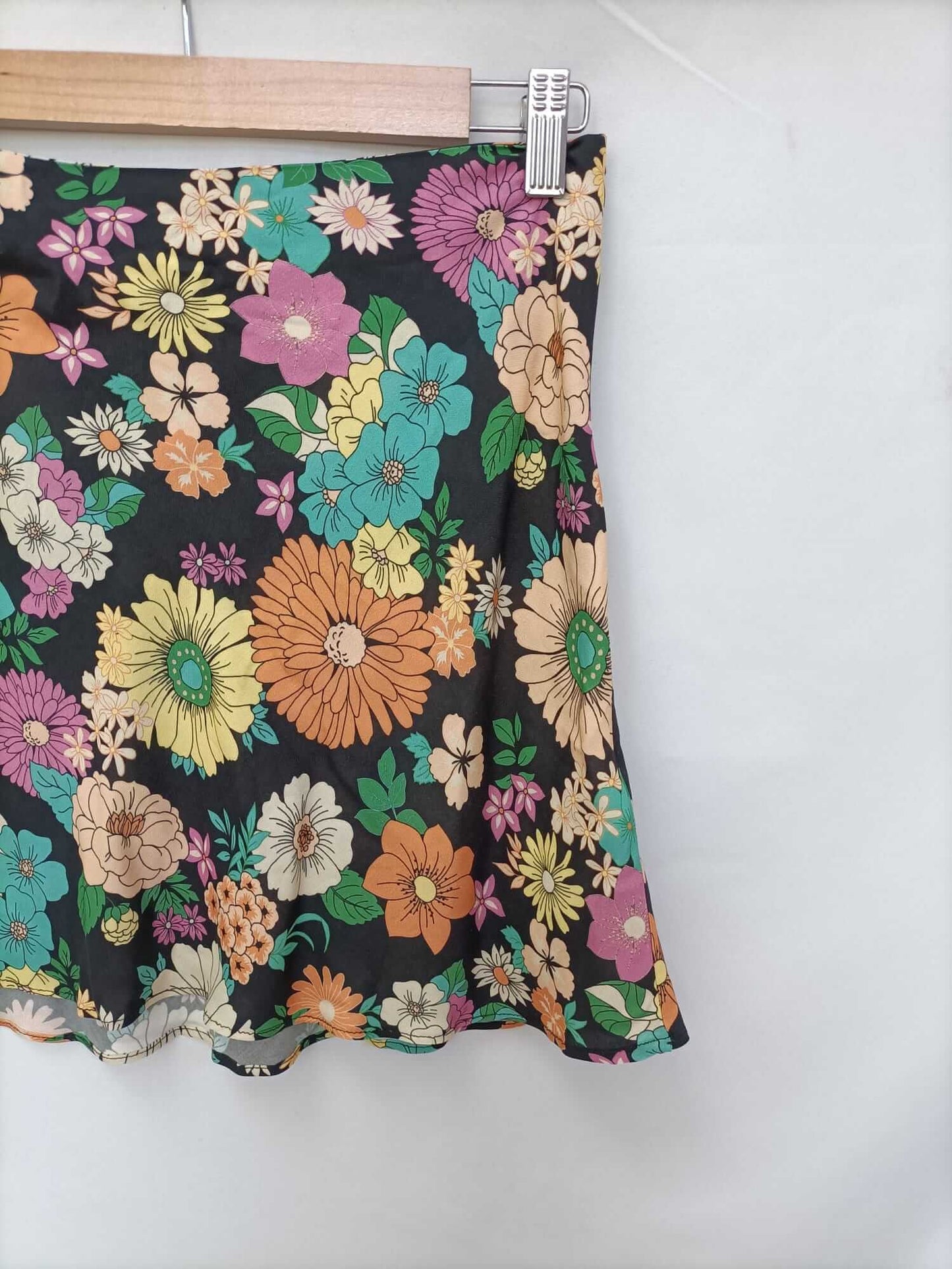 HIGHT SPIRIT (SPRINFIELD). Falda flores T.36