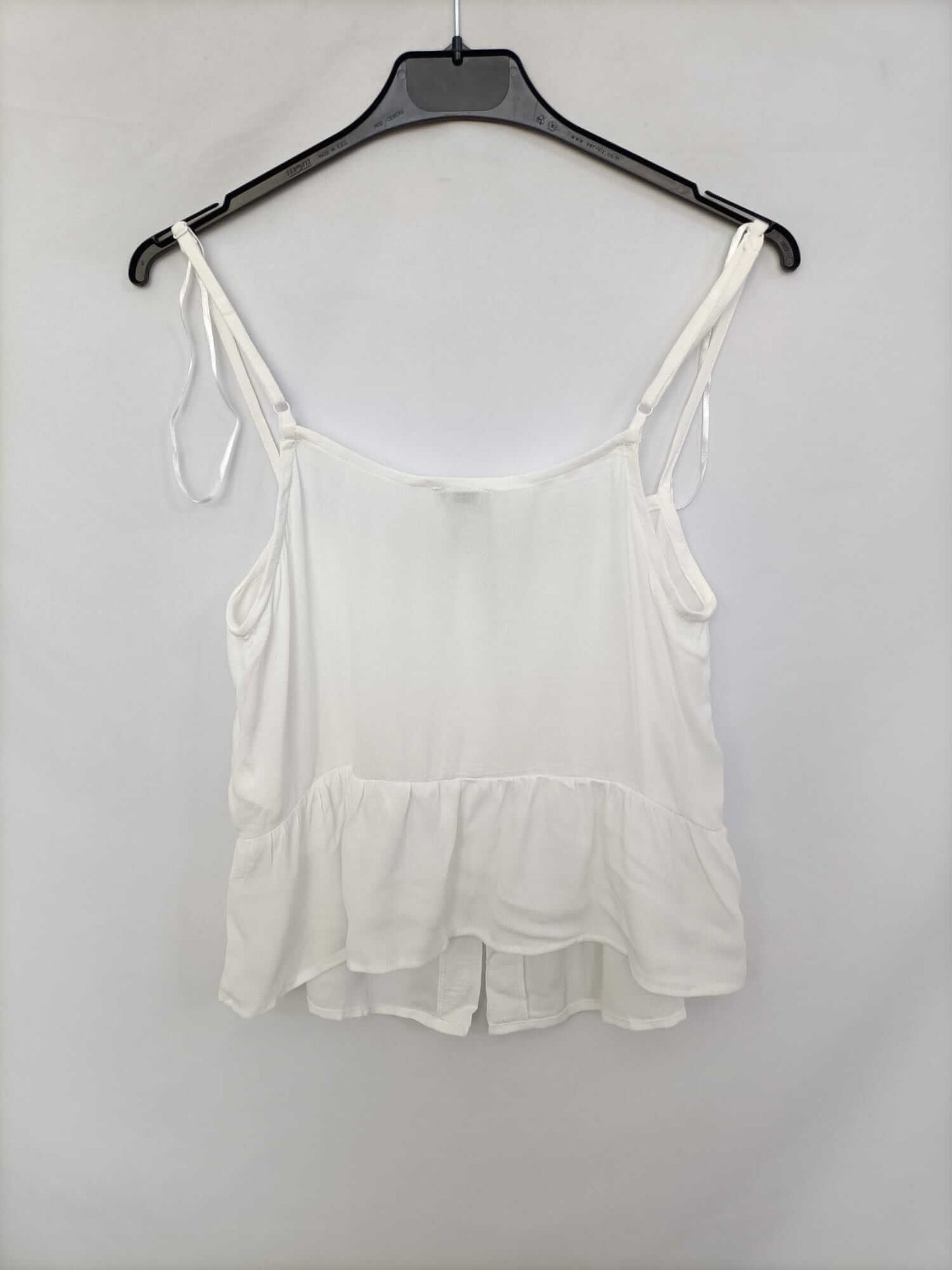 PULL&BEAR. Top blanco con encaje T.xs