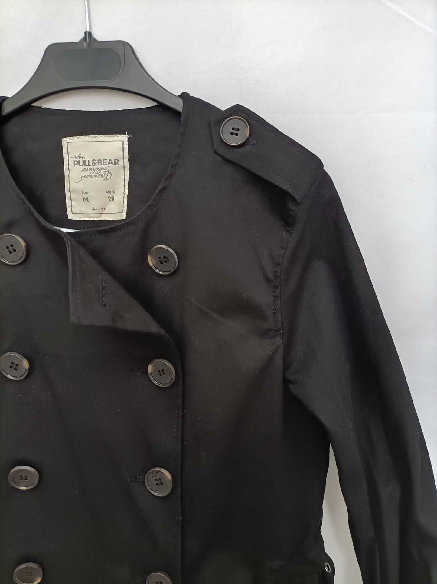 PULL&BEAR.Abrigo negro T.m