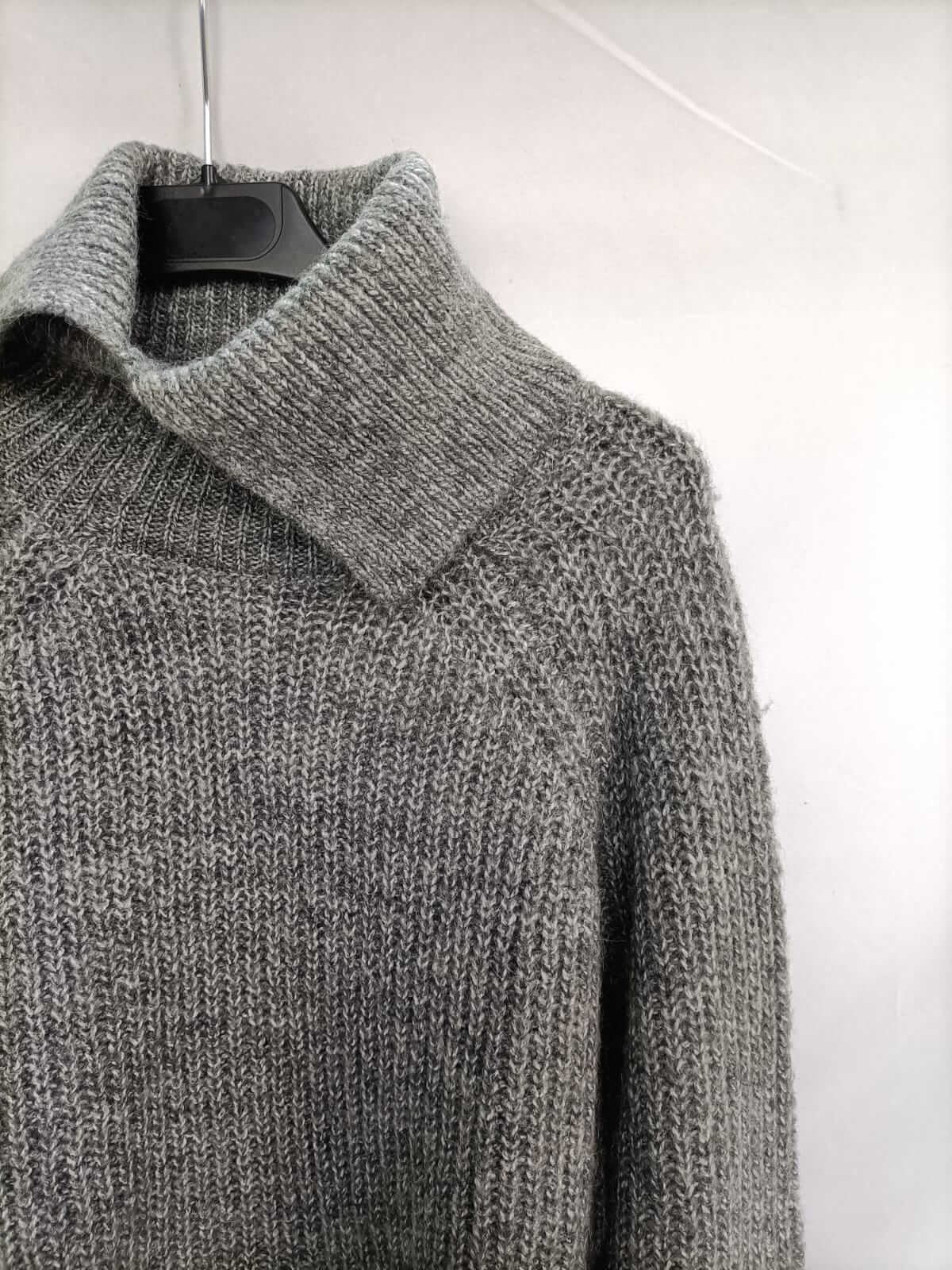 SFERA. Jersey gris cuello alto T.s