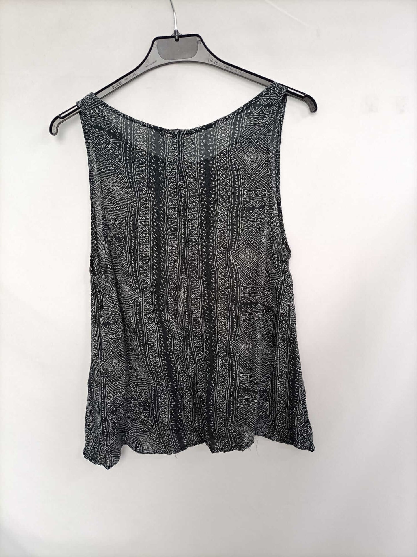 DOUBLE AGENT. Top negro étnico T.xs