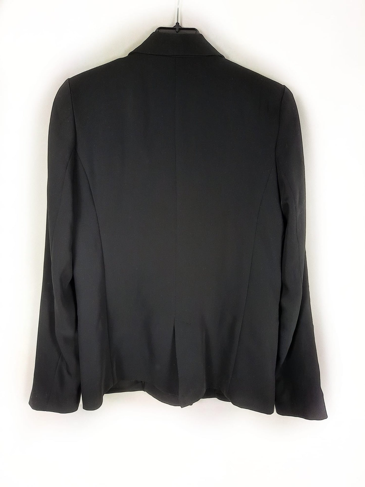 MANGO. Blazer negra T.34