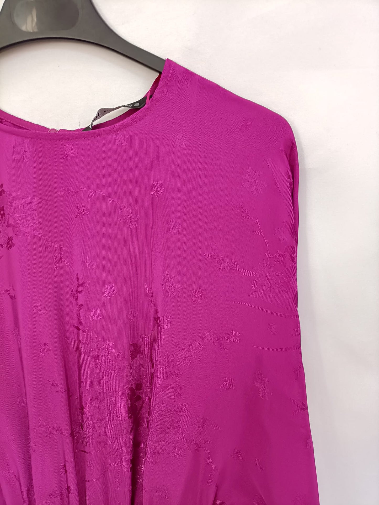 ZARA.Vestido corto buganvilla T.xs