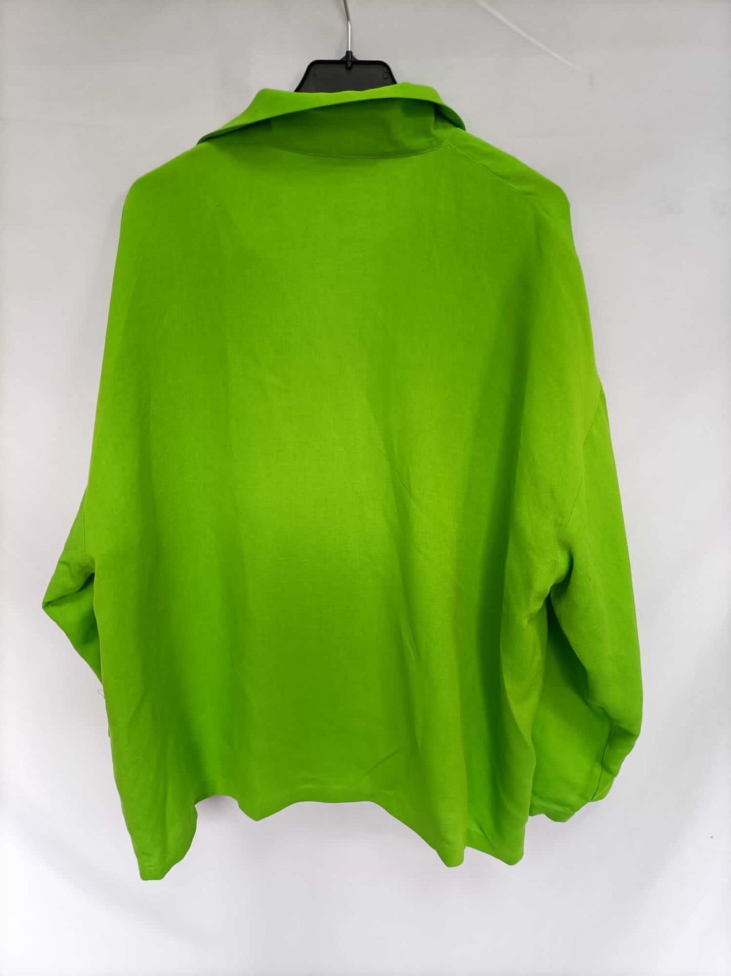 ZARA. Blusa verde fluida T.xl