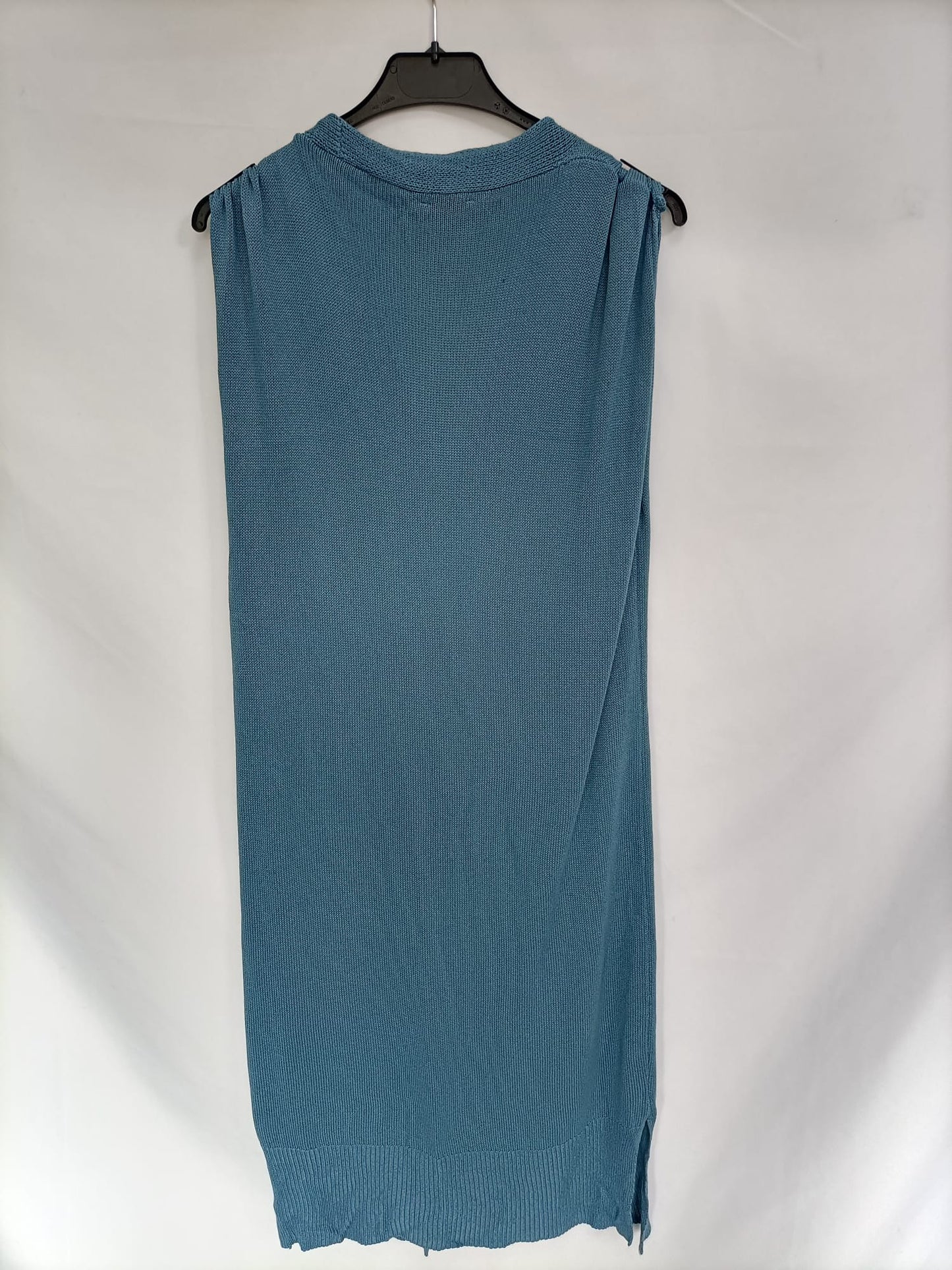 OTHERS. Blue knitted vest Your