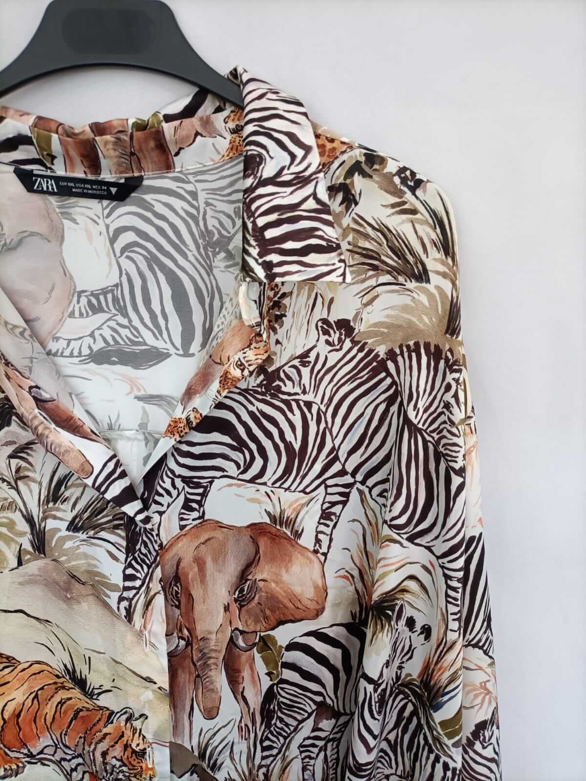ZARA. Jungle print fluid blouse S.XXL