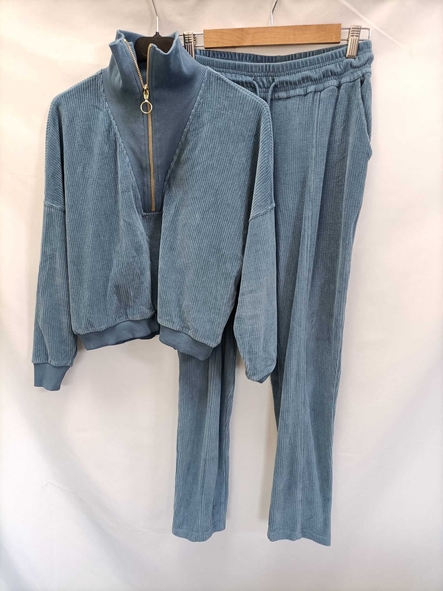 SÉZANE.Sudadera pana azul T.xs