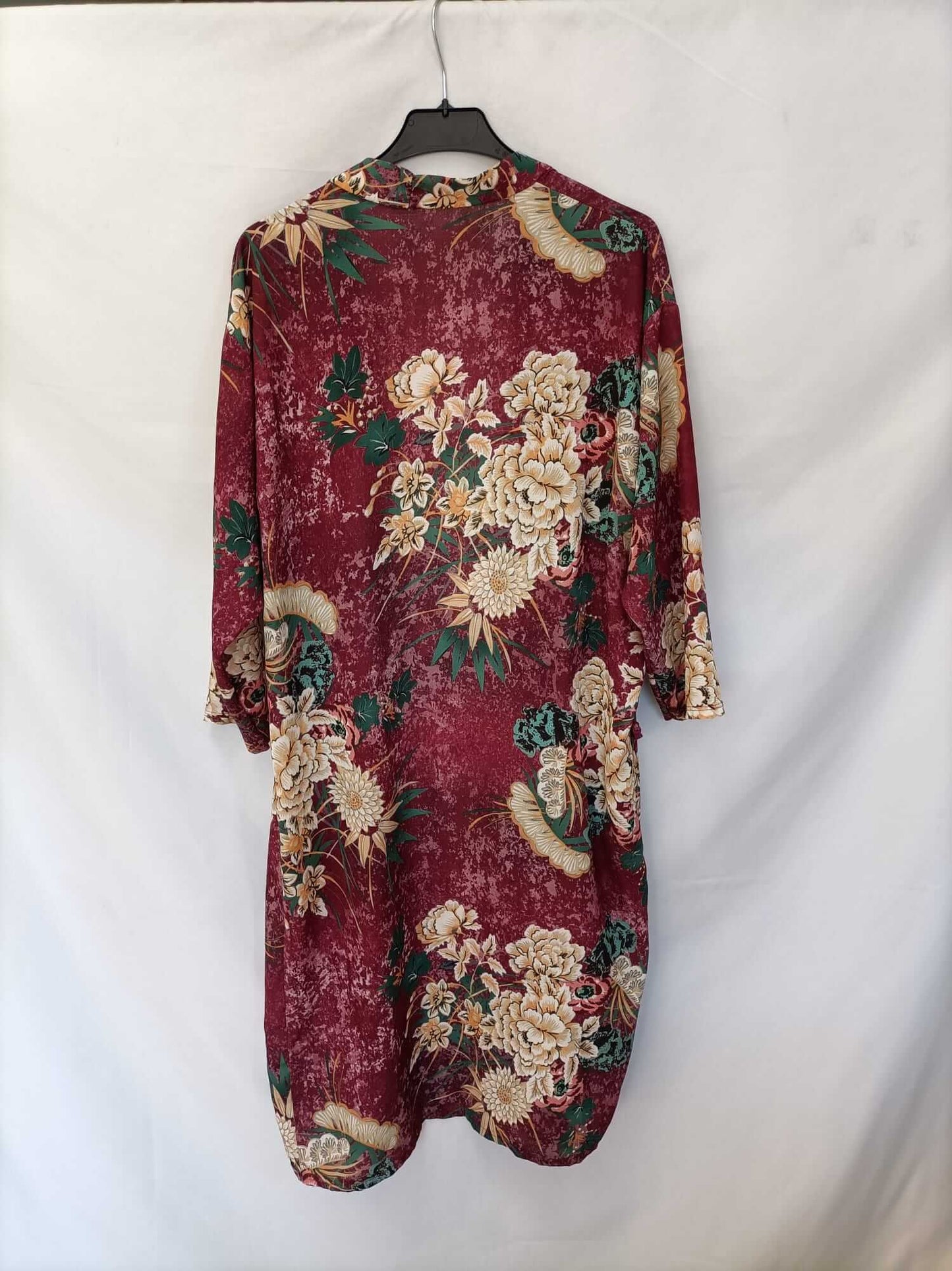 OTRAS. Kimono flores burdeos Tu (s/m)