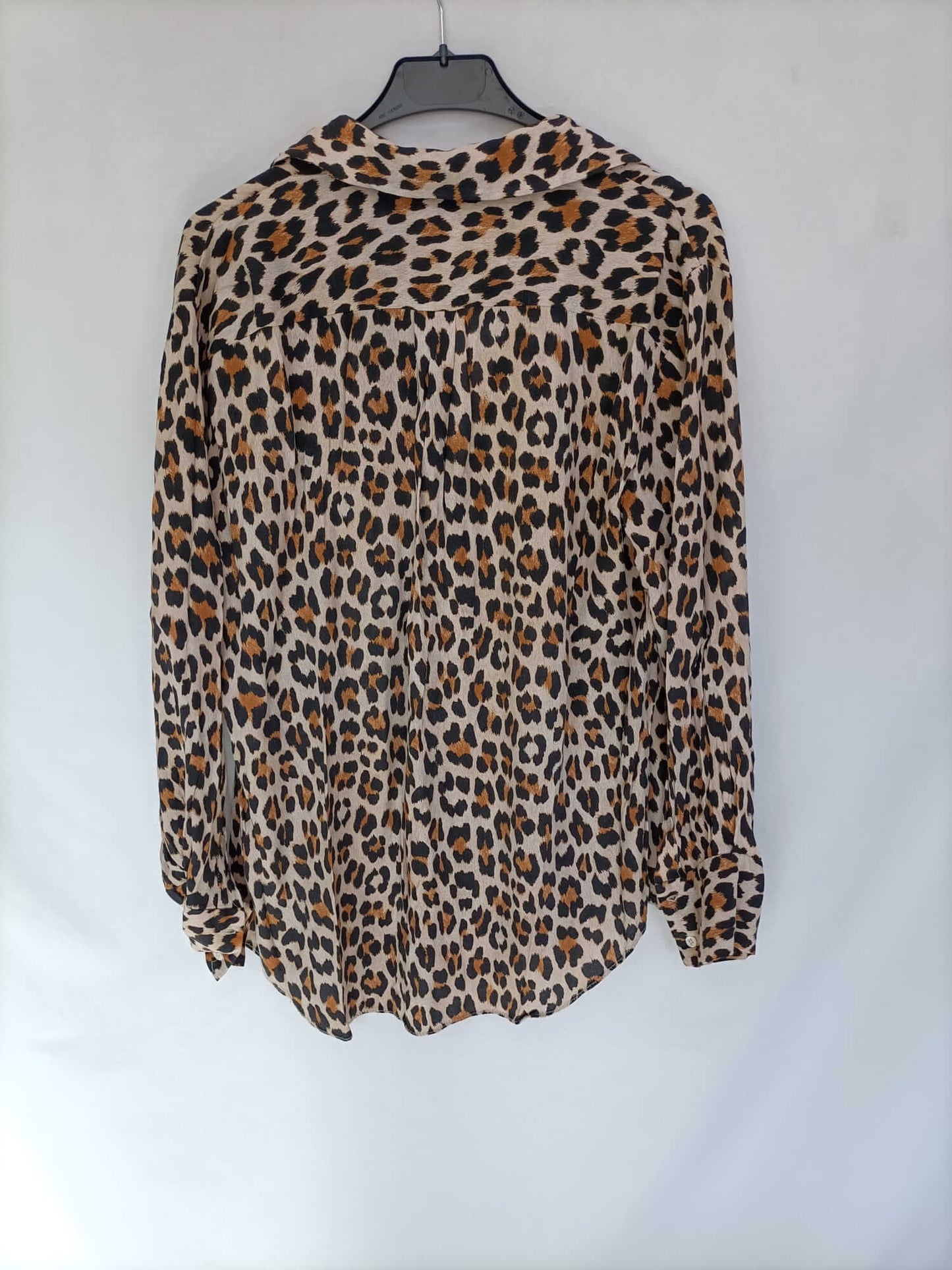 ZARA. Blusa fluida animal print T.xs